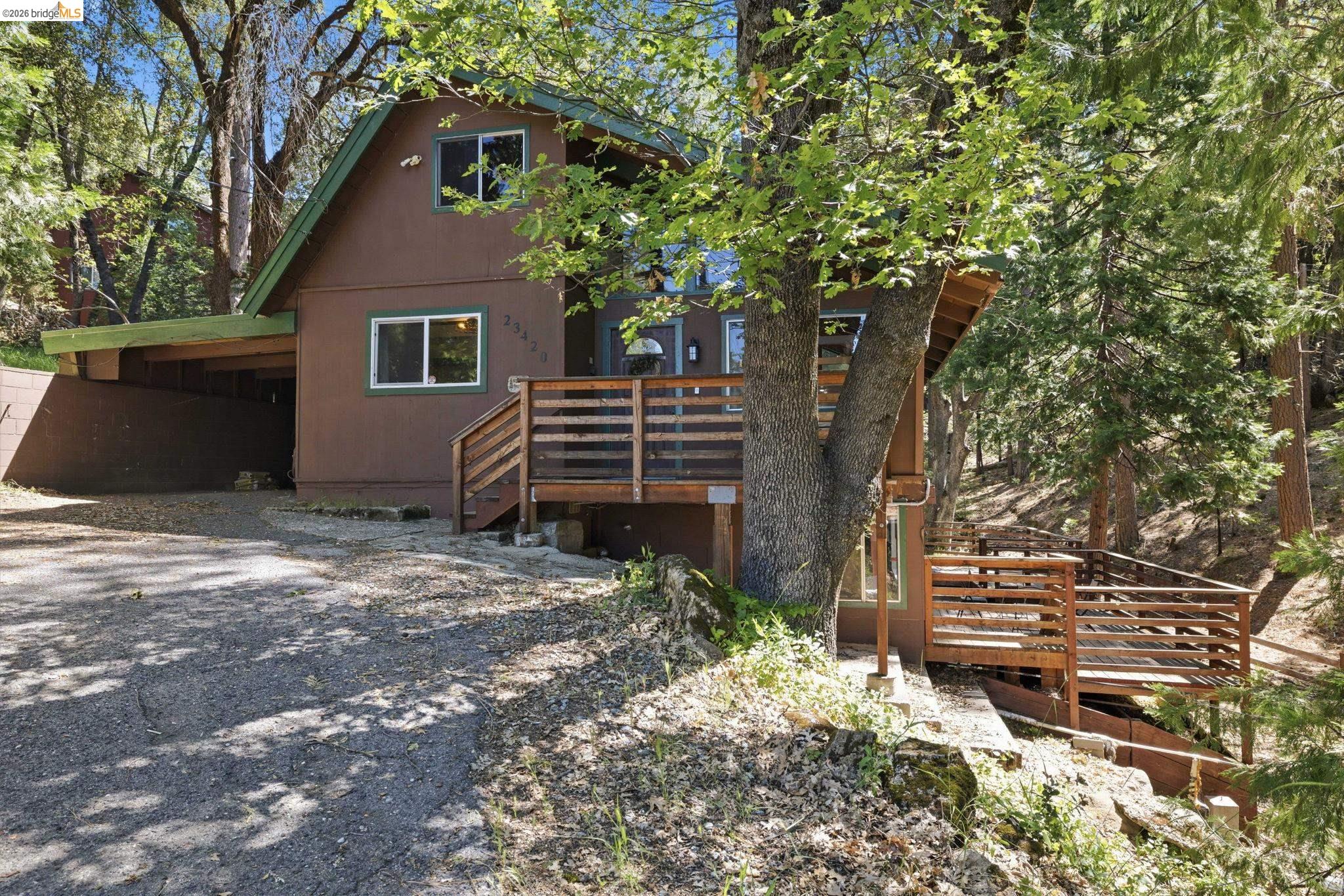 23420 Tanager Dr