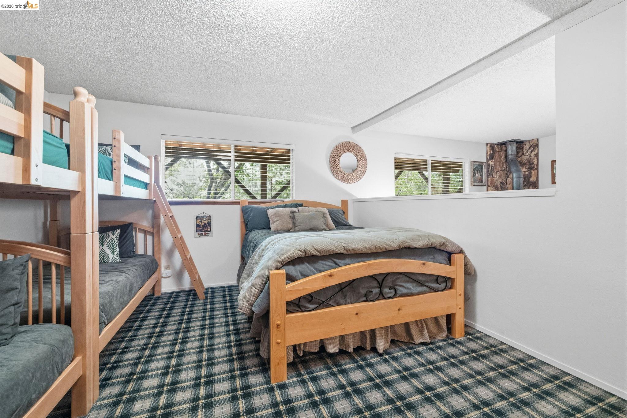 23303 Bluebird Hill Rd