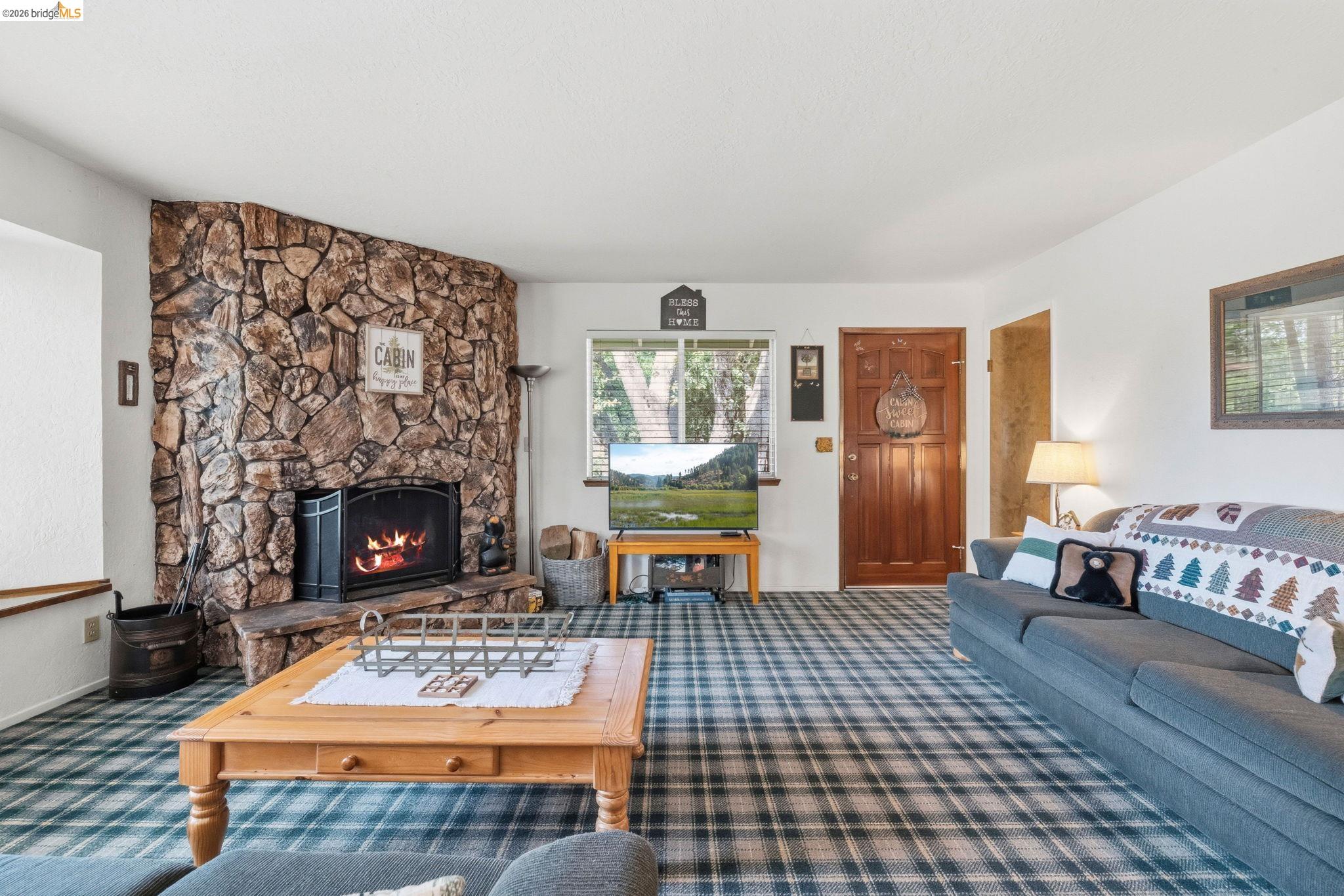 23303 Bluebird Hill Rd