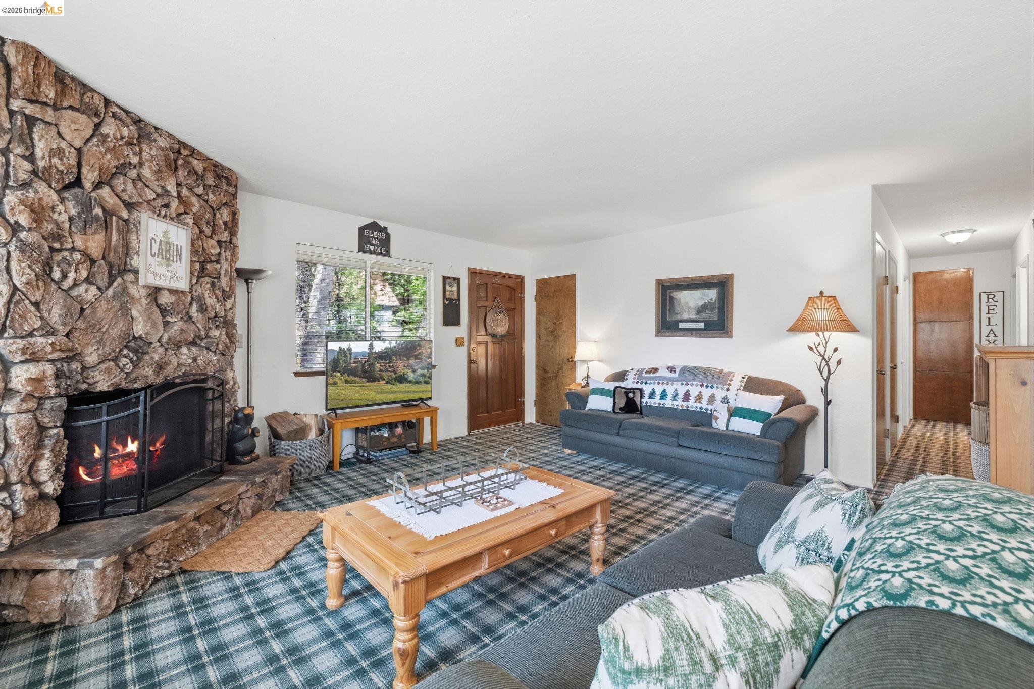 23303 Bluebird Hill Rd