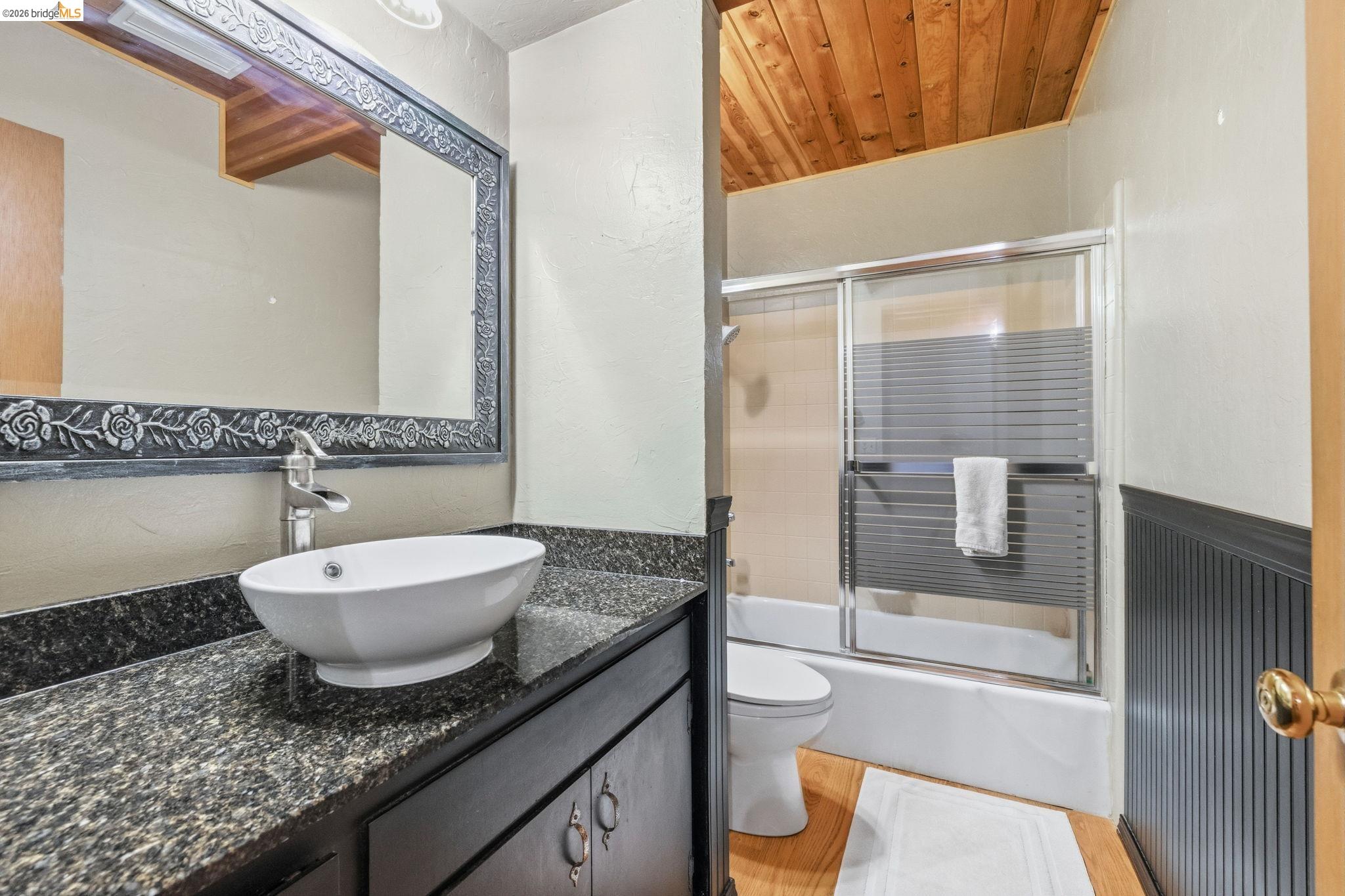 22995 Thrush Pl