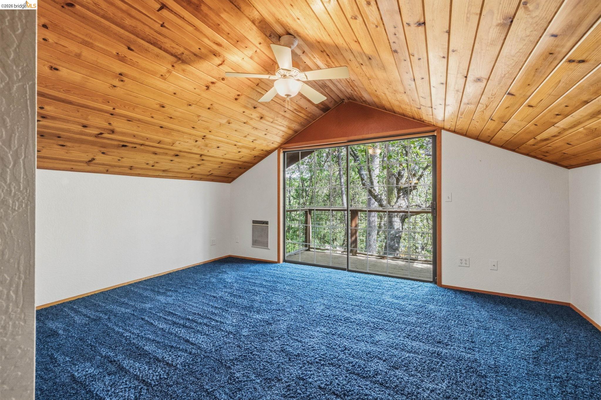 22995 Thrush Pl