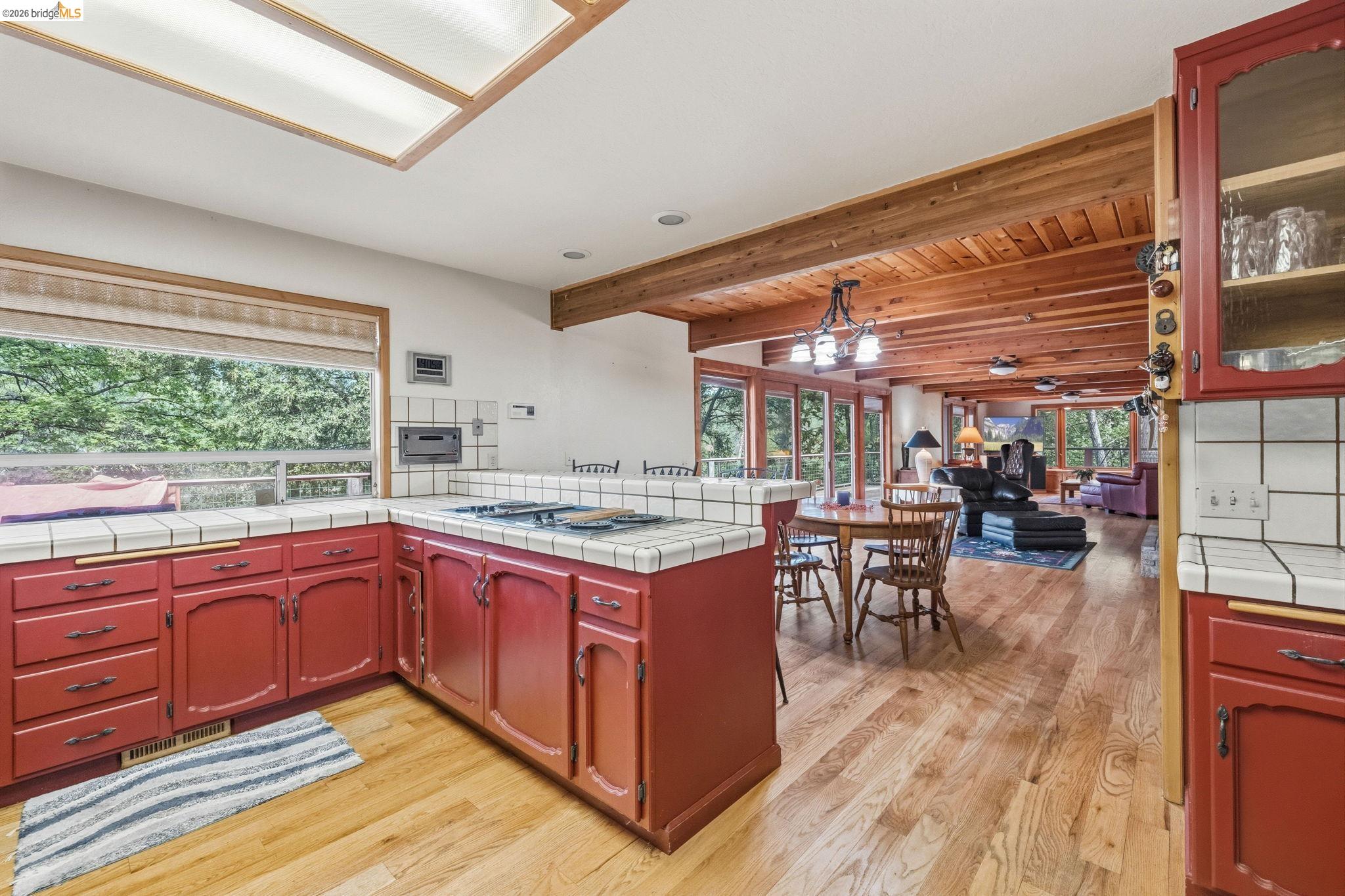 22995 Thrush Pl