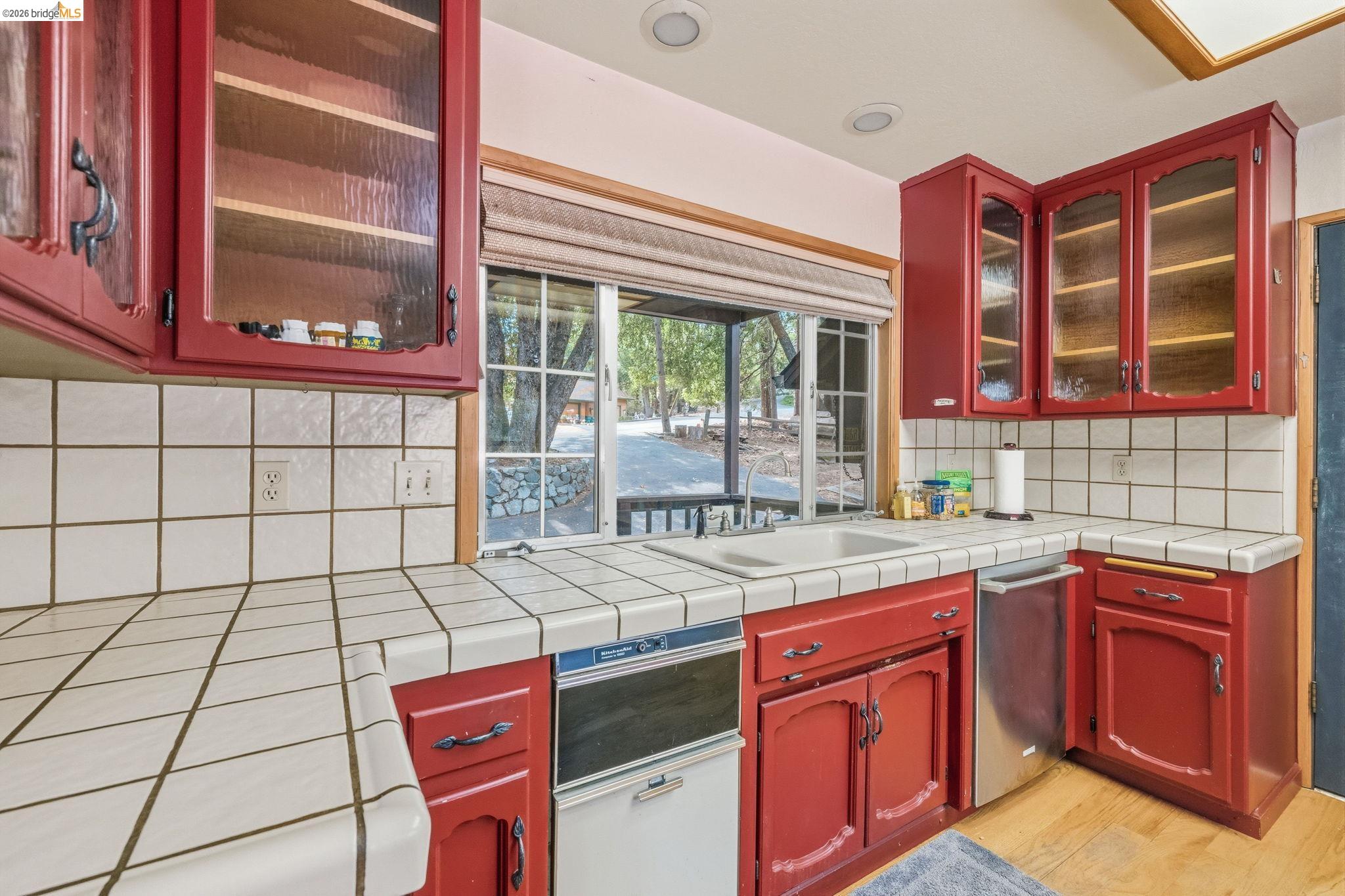 22995 Thrush Pl