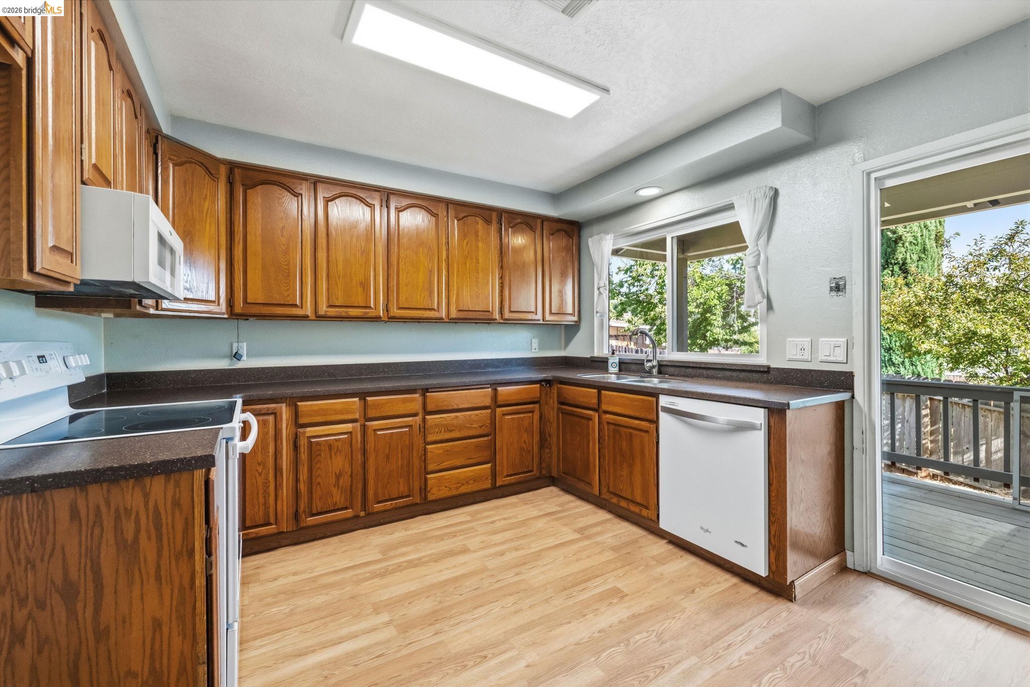 11037 Harrison Dr