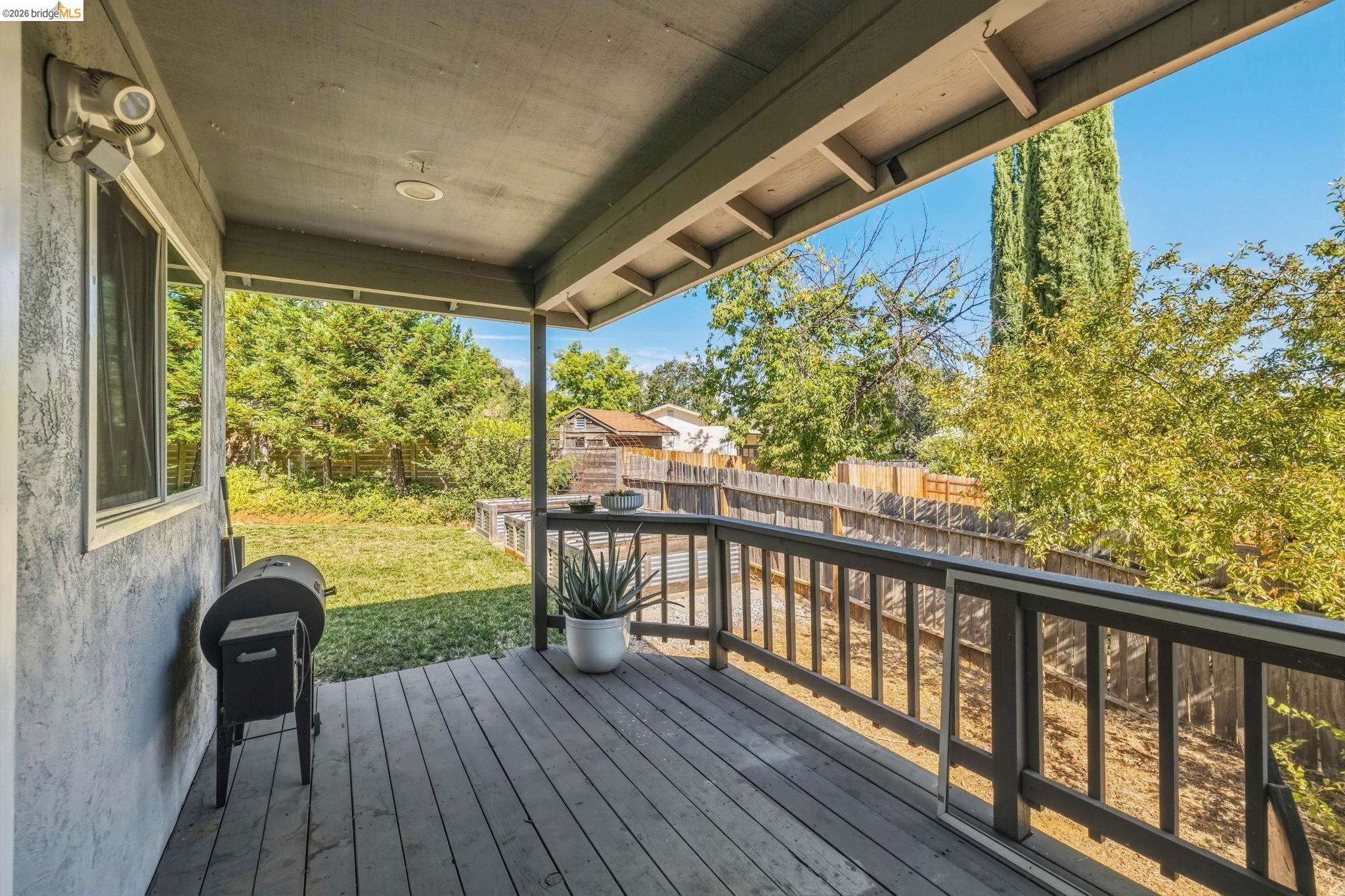 11037 Harrison Dr