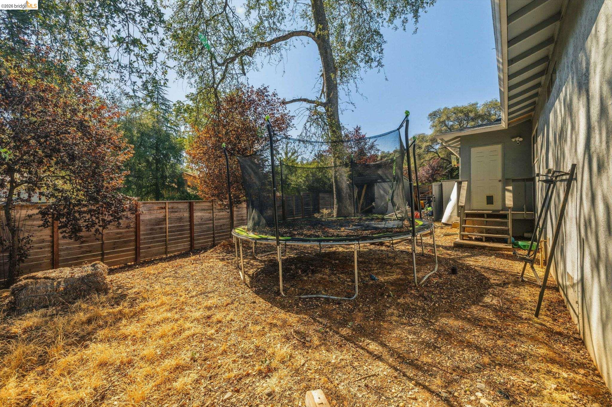 11037 Harrison Dr