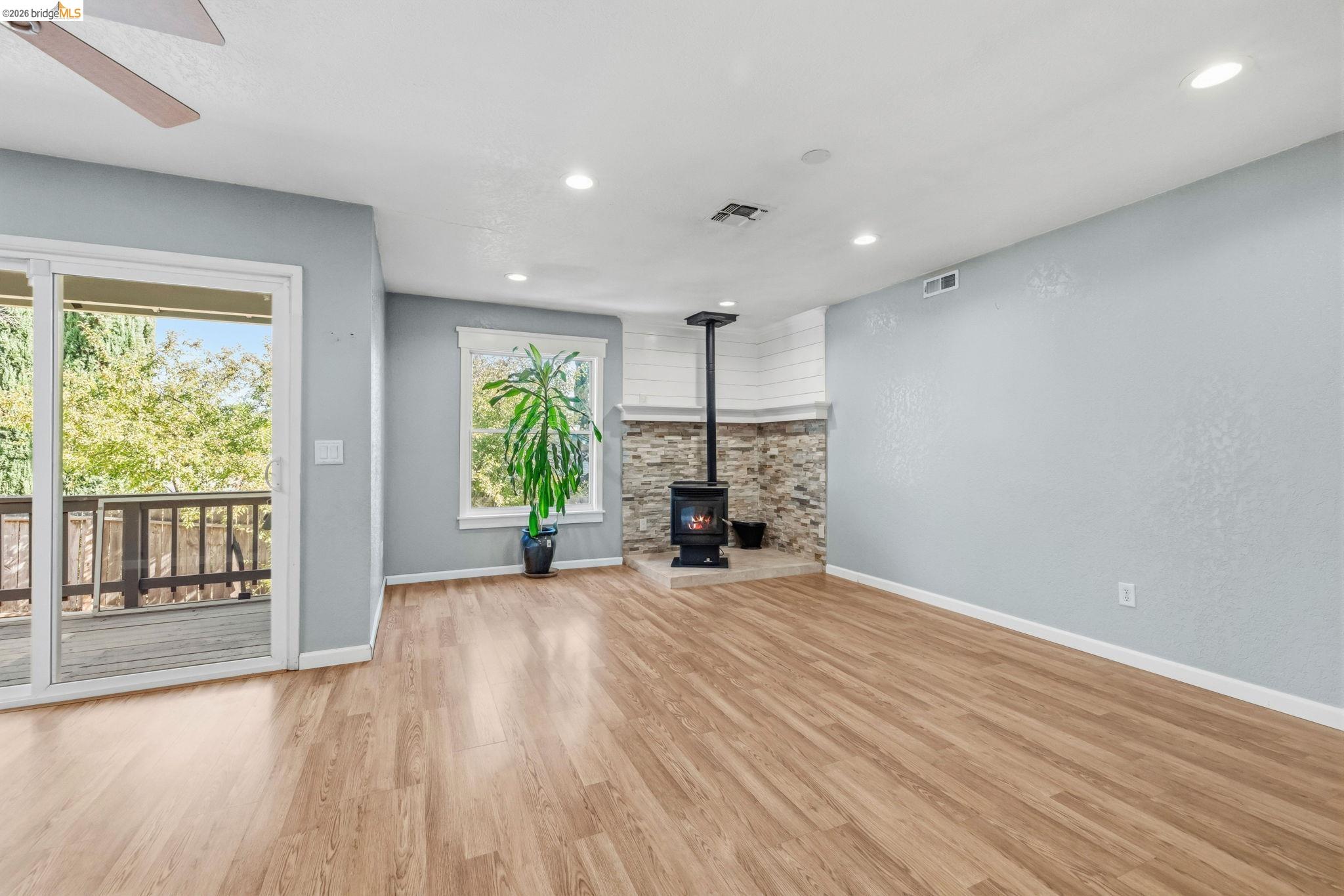 11037 Harrison Dr