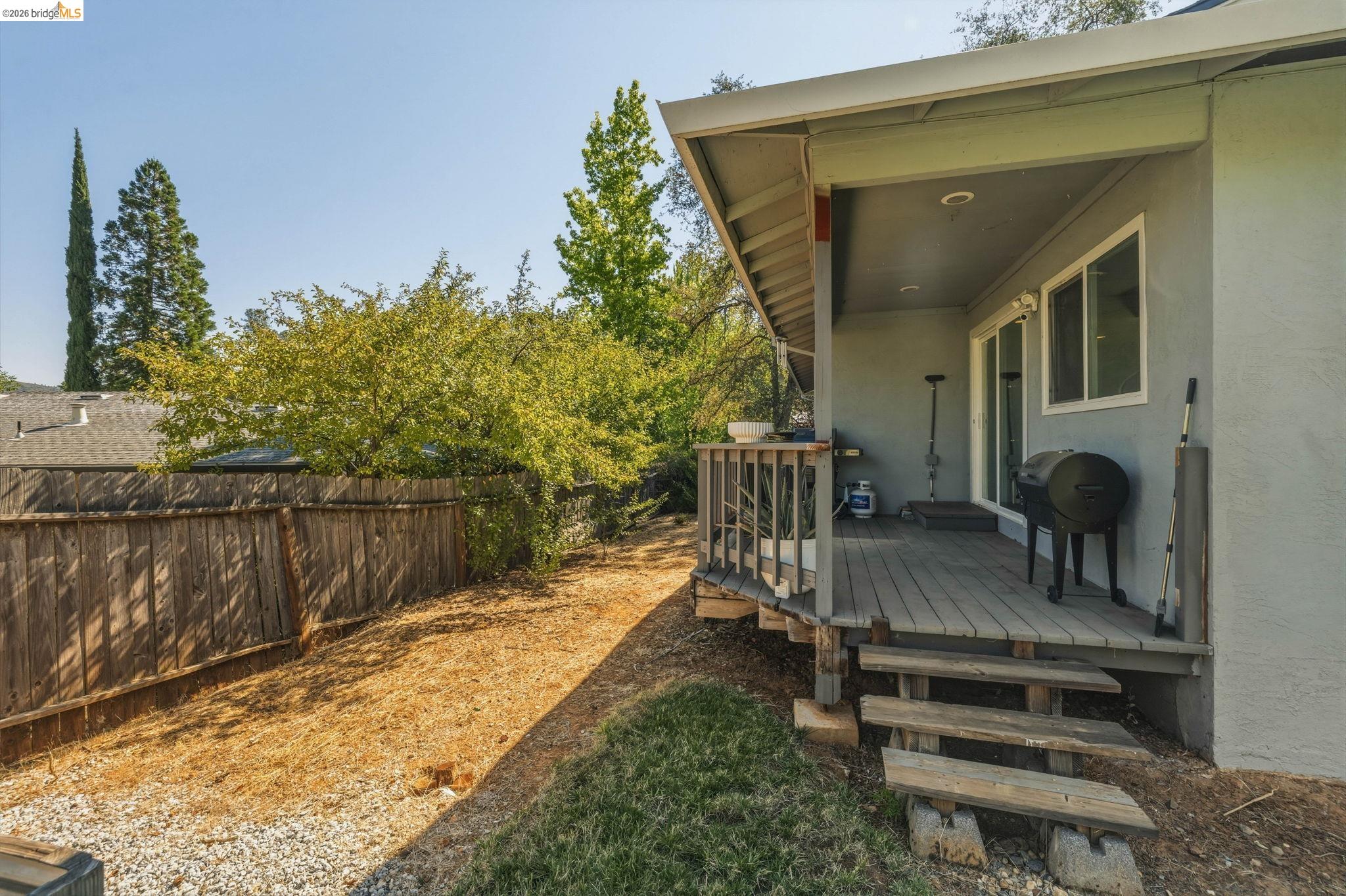 11037 Harrison Dr