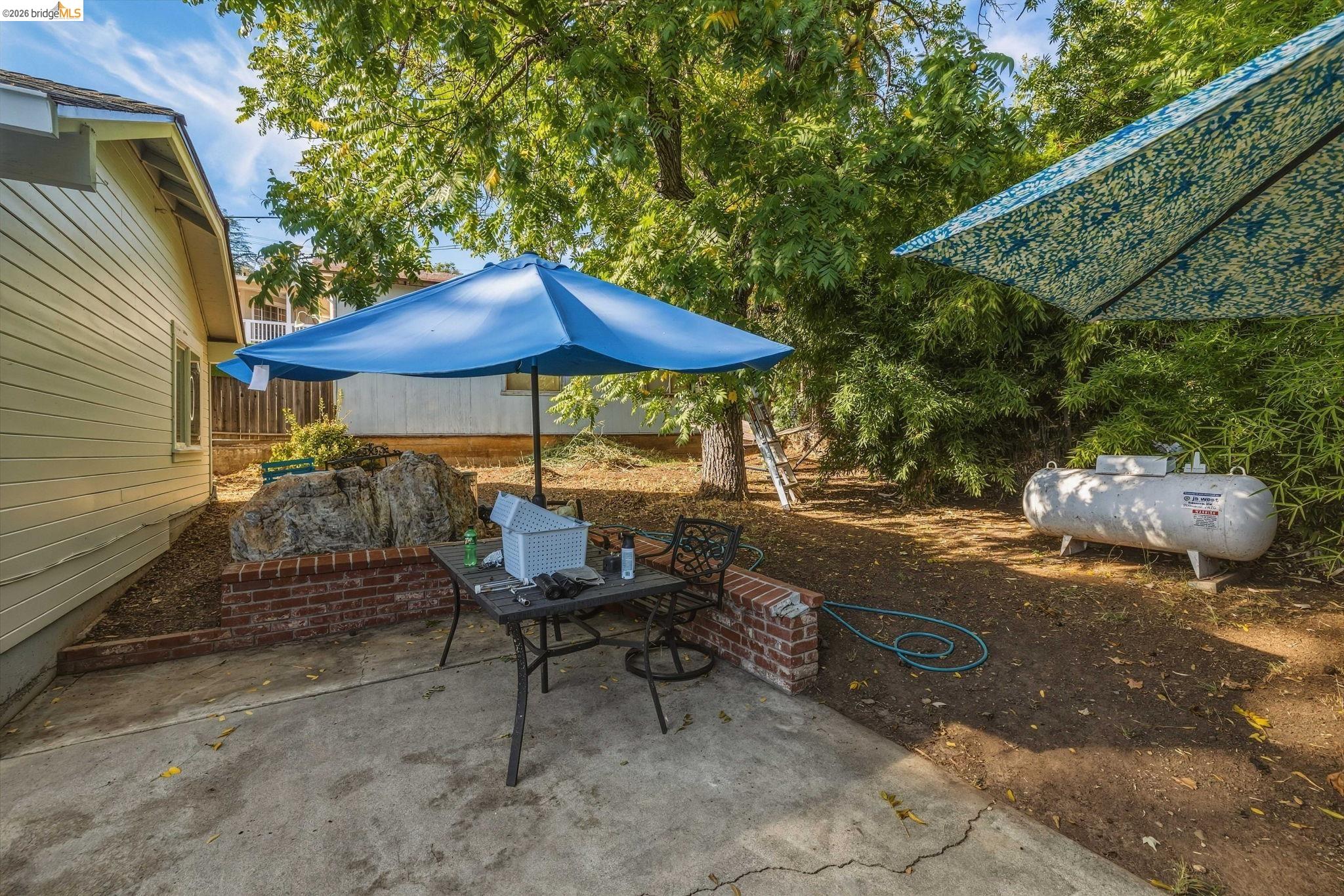 81 Palemone St