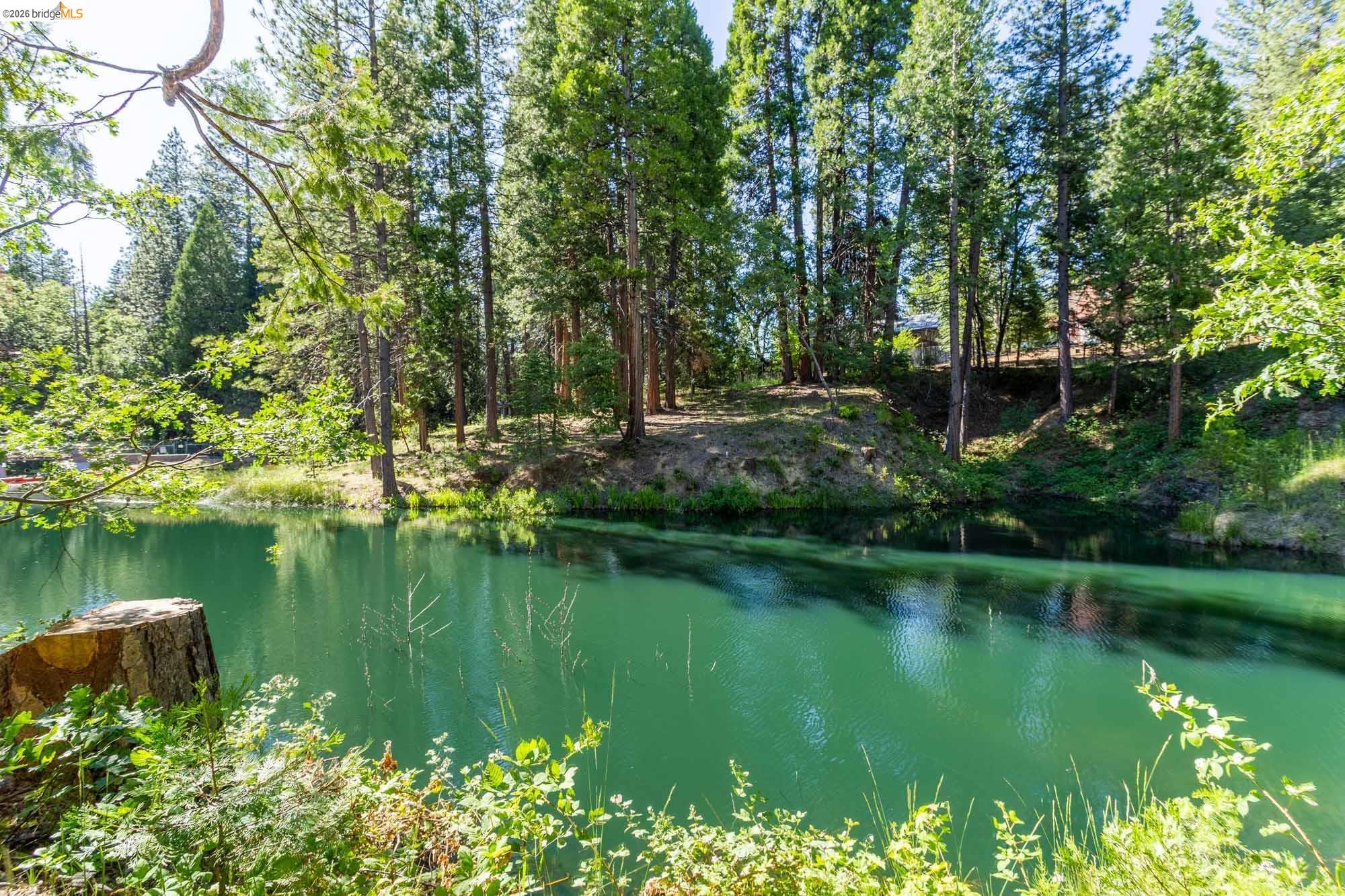 23593 Lakewood Dr