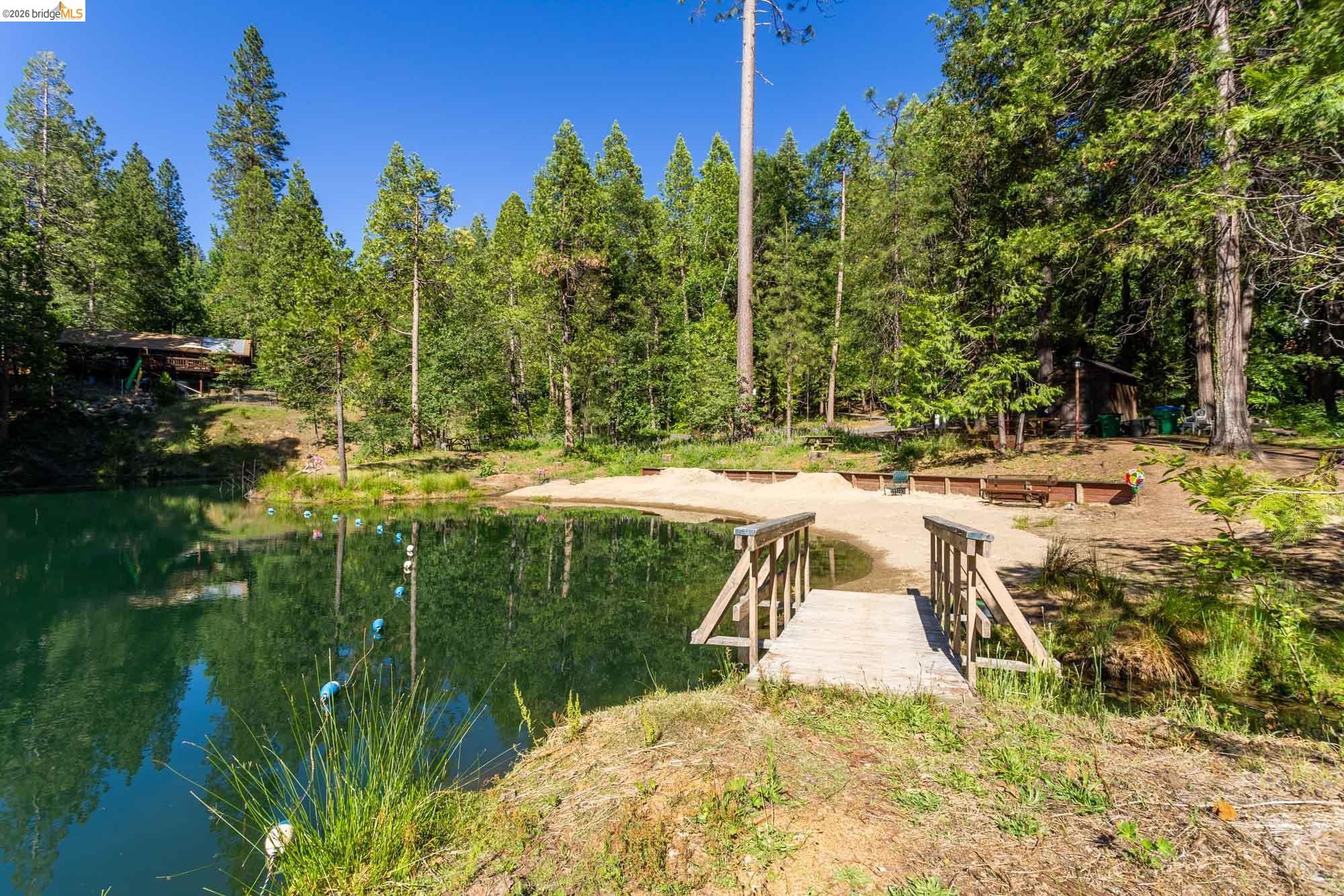 23593 Lakewood Dr