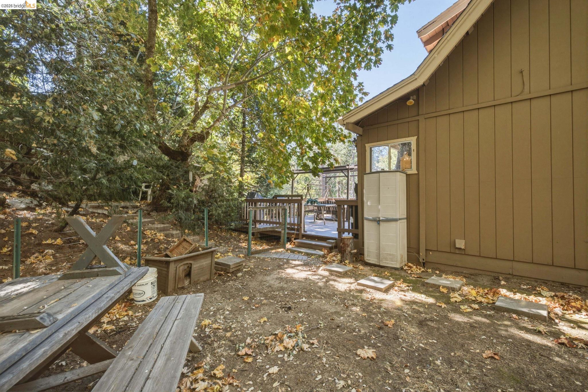 23593 Lakewood Dr