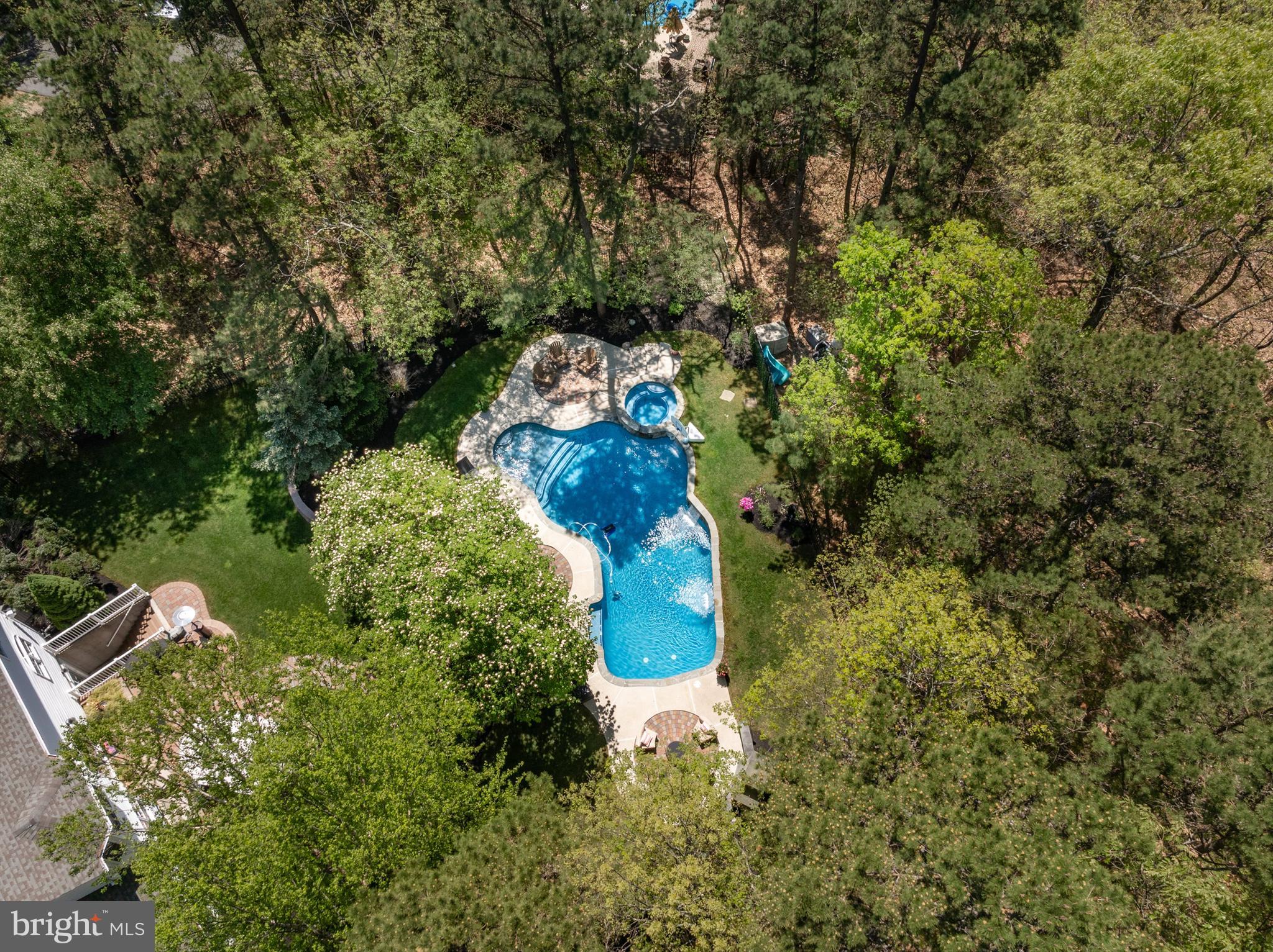 7 JOHN SLOAN WAY