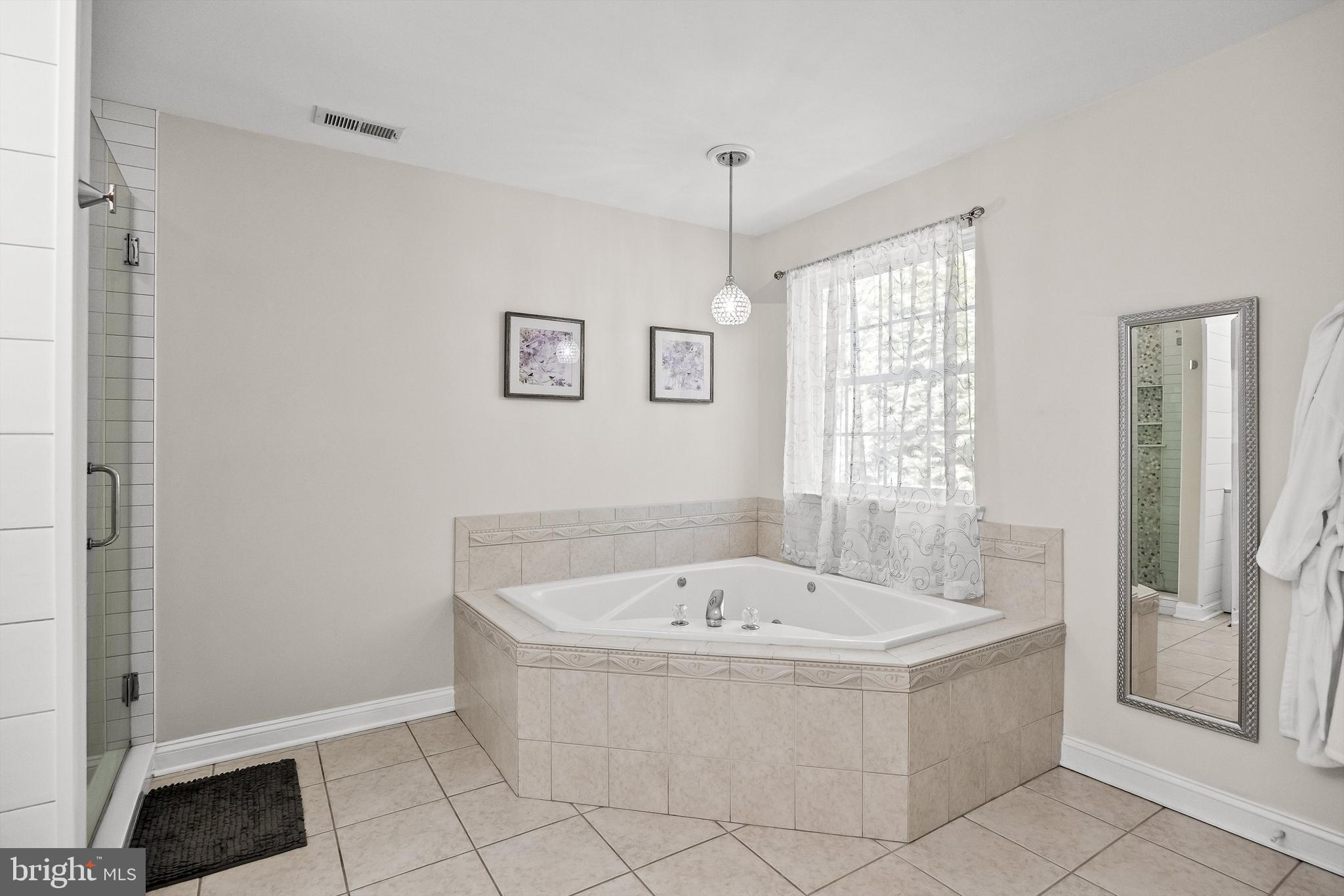 7 JOHN SLOAN WAY