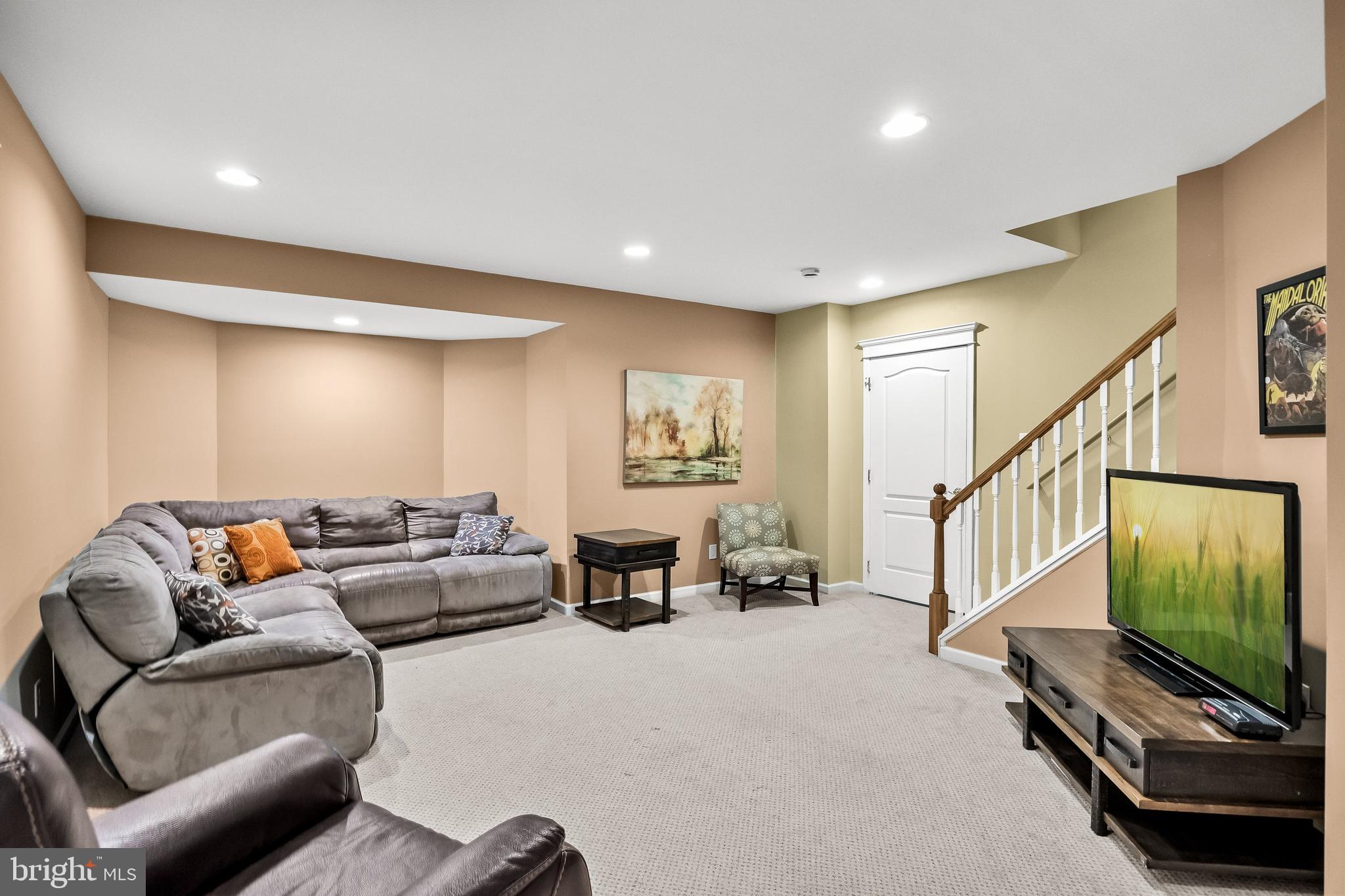 7 JOHN SLOAN WAY