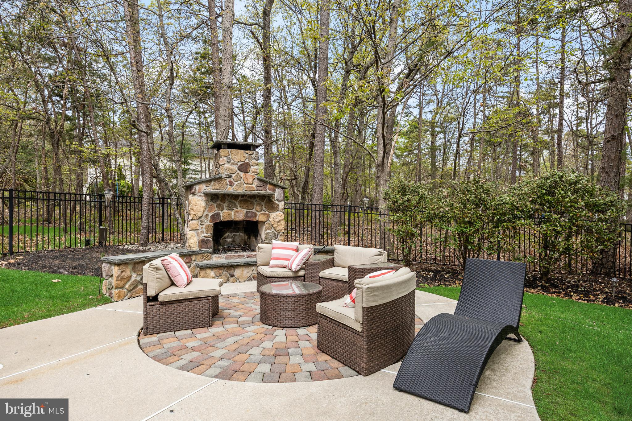 7 JOHN SLOAN WAY
