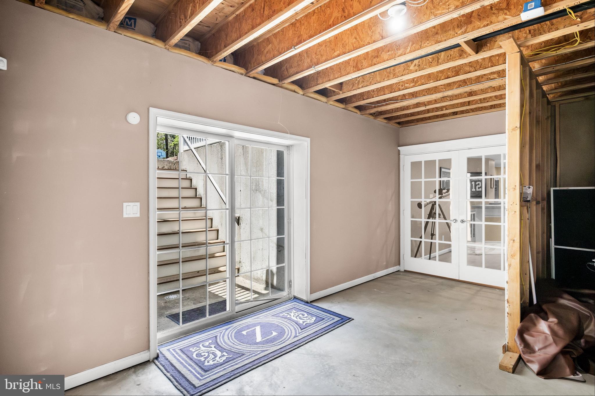 7 JOHN SLOAN WAY