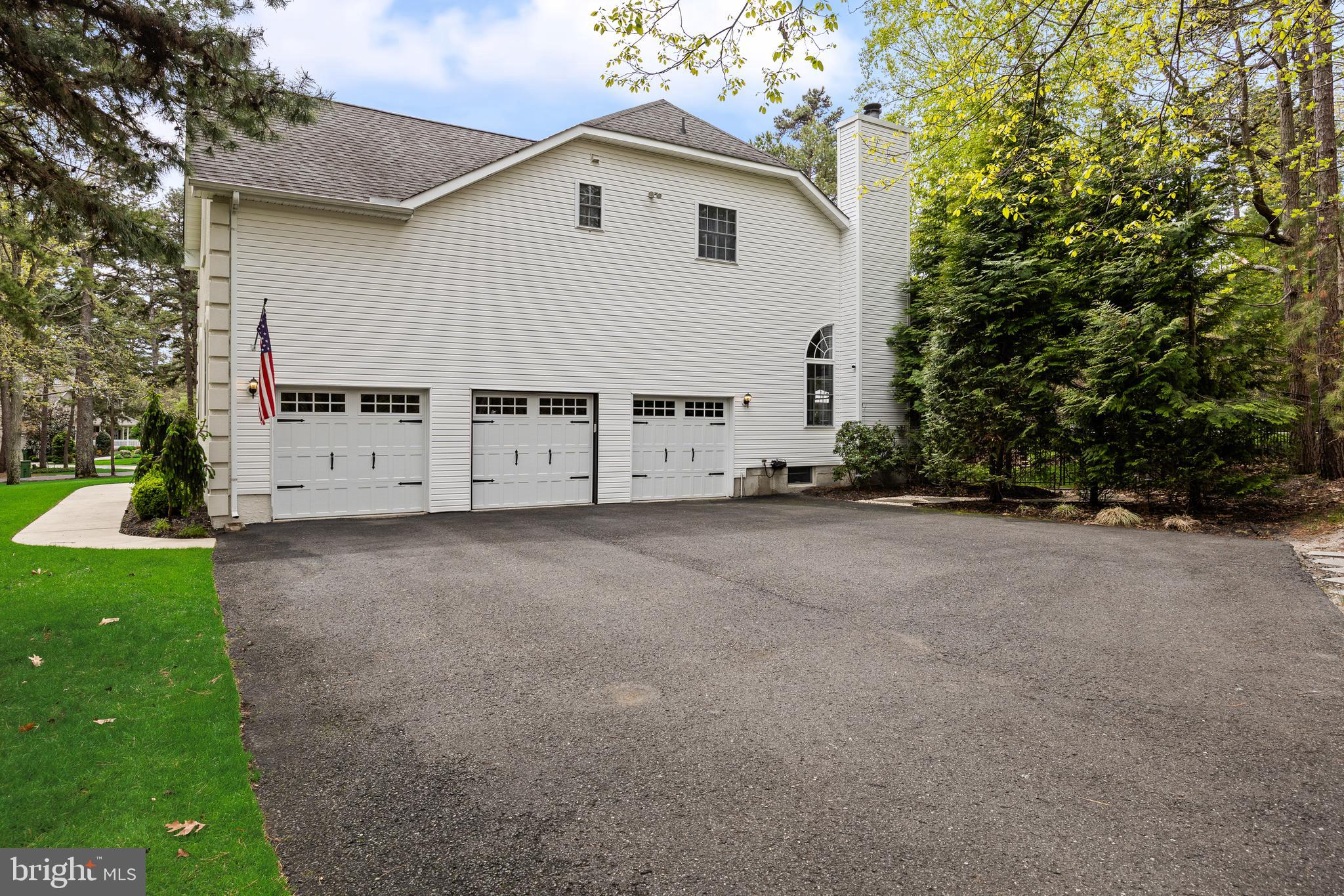 7 JOHN SLOAN WAY