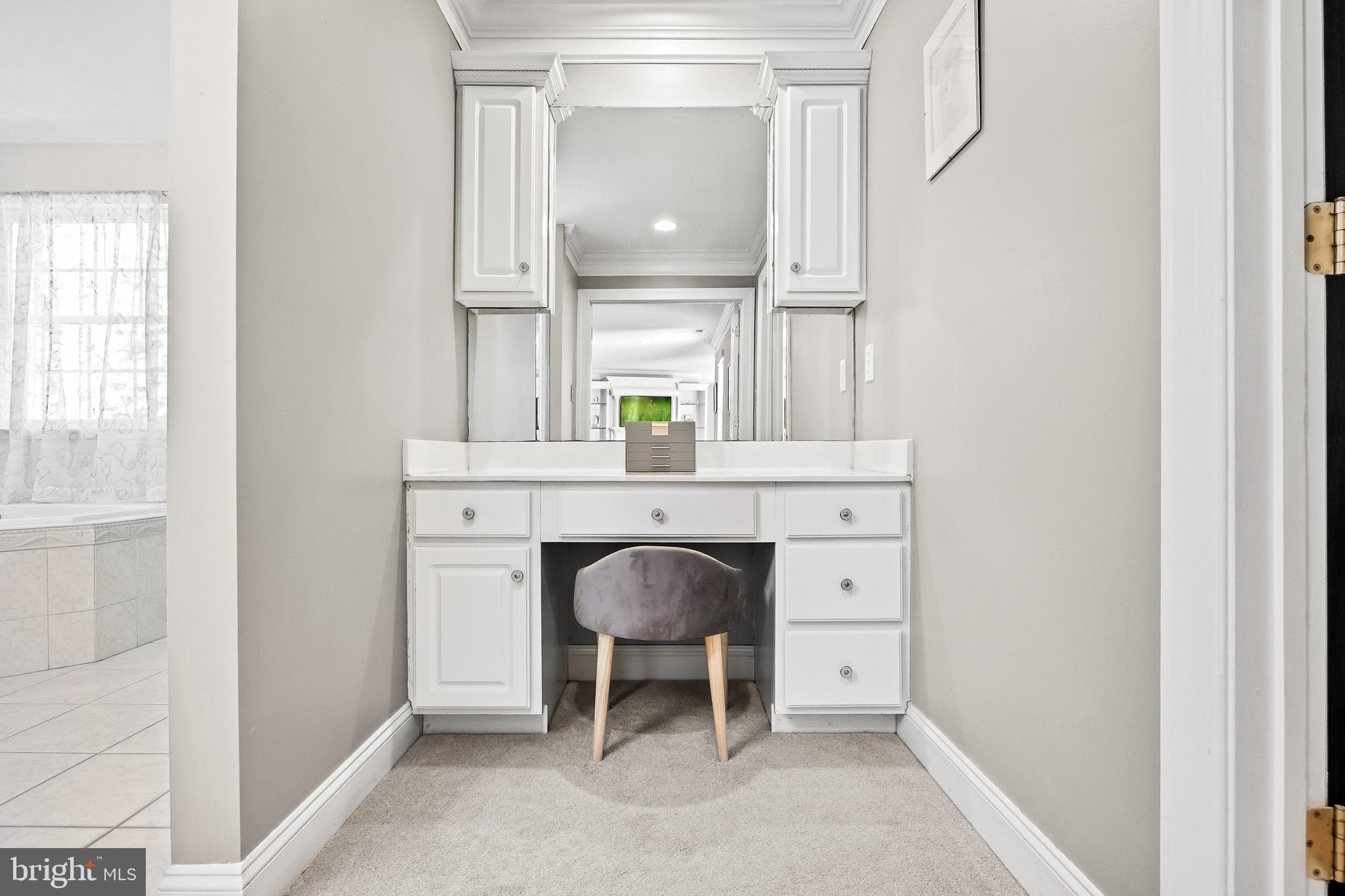 7 JOHN SLOAN WAY