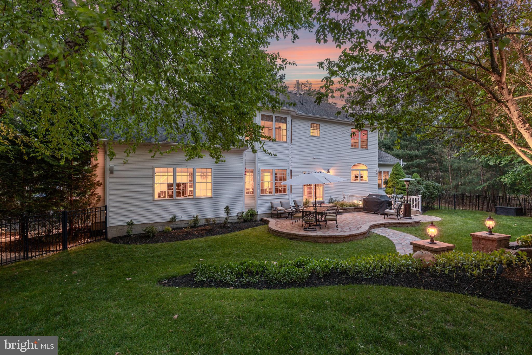 7 JOHN SLOAN WAY