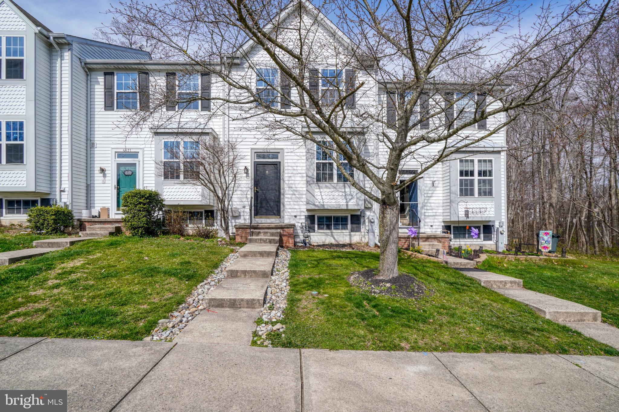 4423 Danbury Sq