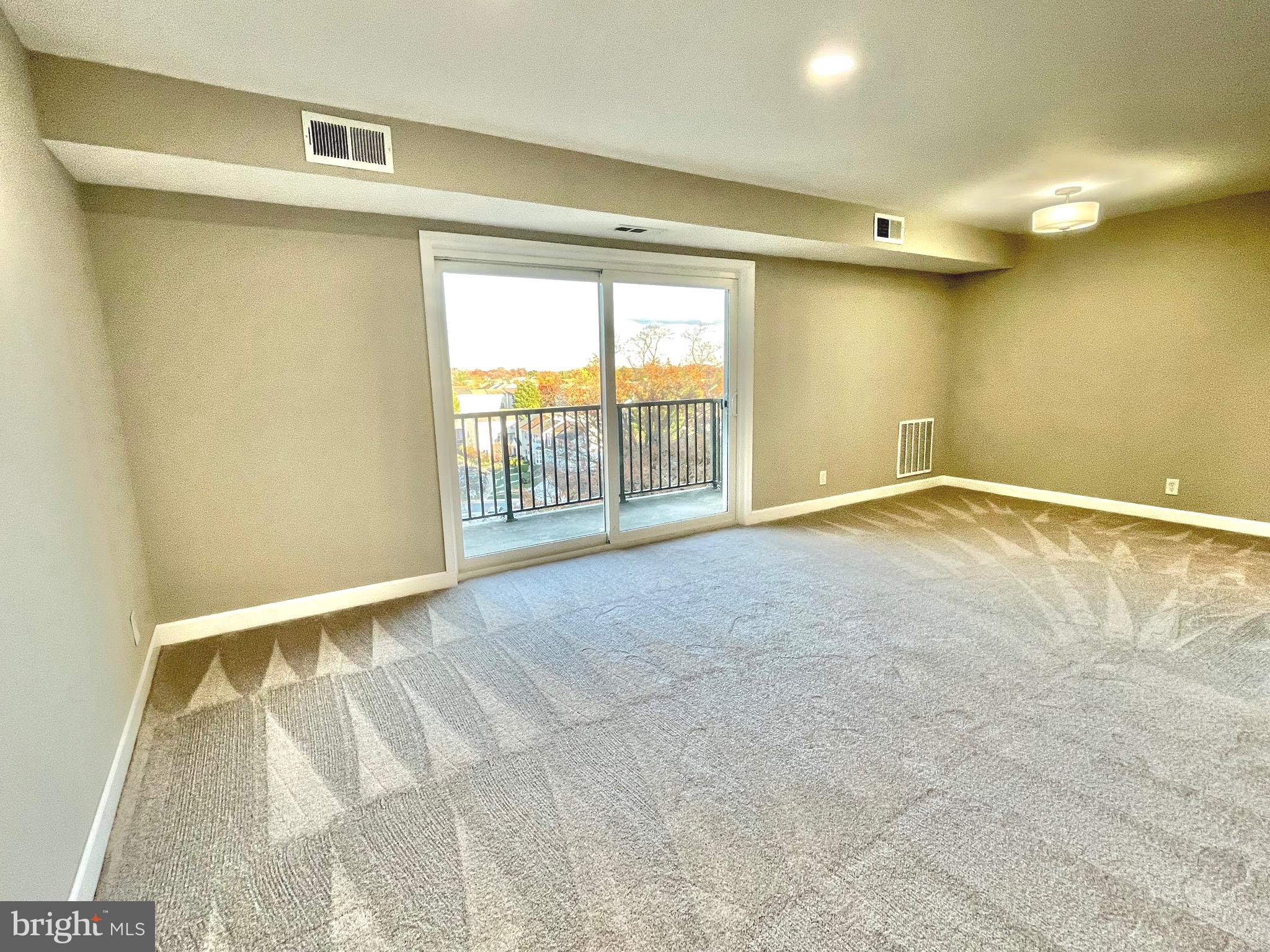 12001 OLD COLUMBIA PIKE 714