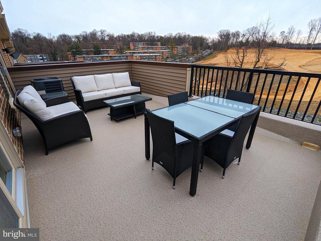 6006 Northwest Dr #6000b Essential