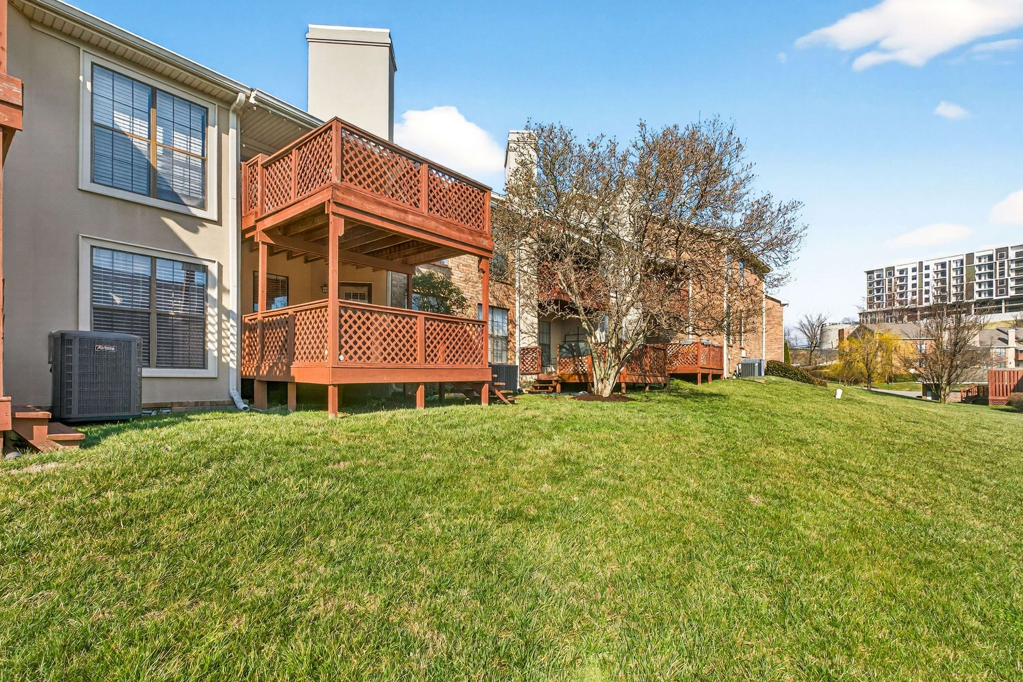 125 Villa View Ct