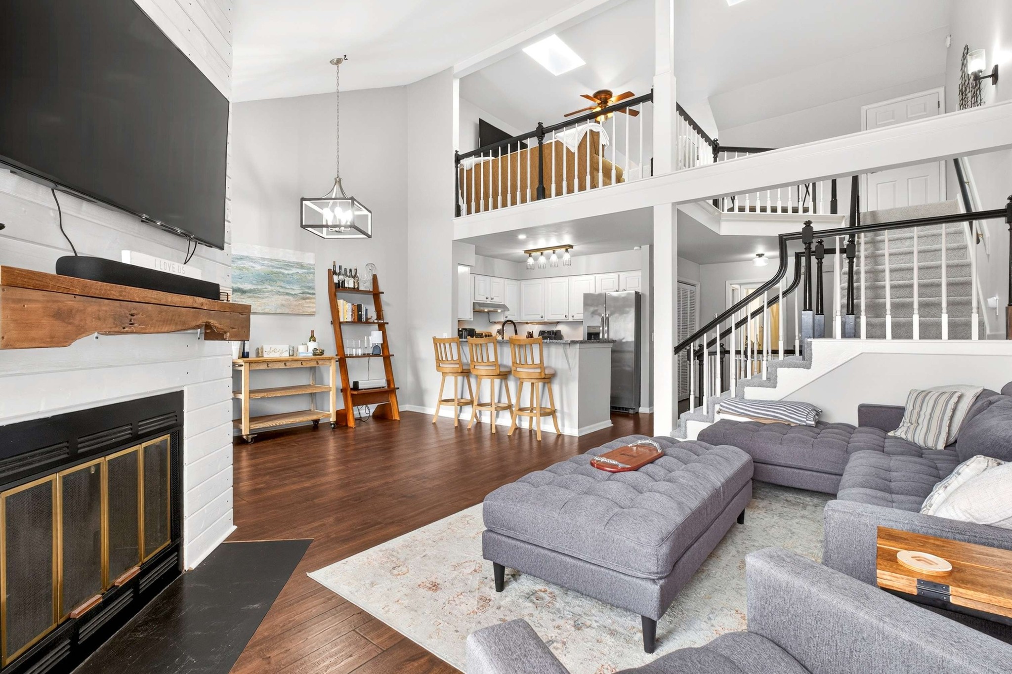 125 Villa View Ct