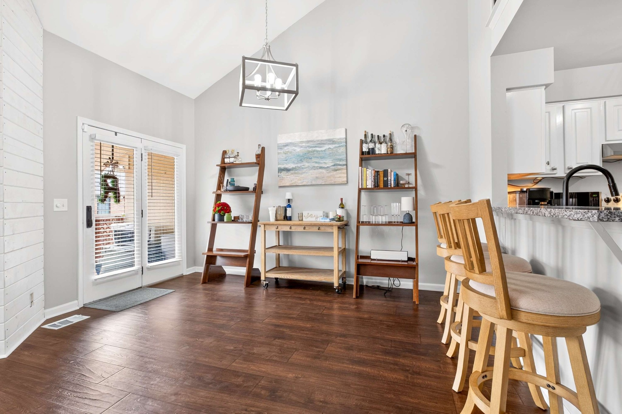 125 Villa View Ct