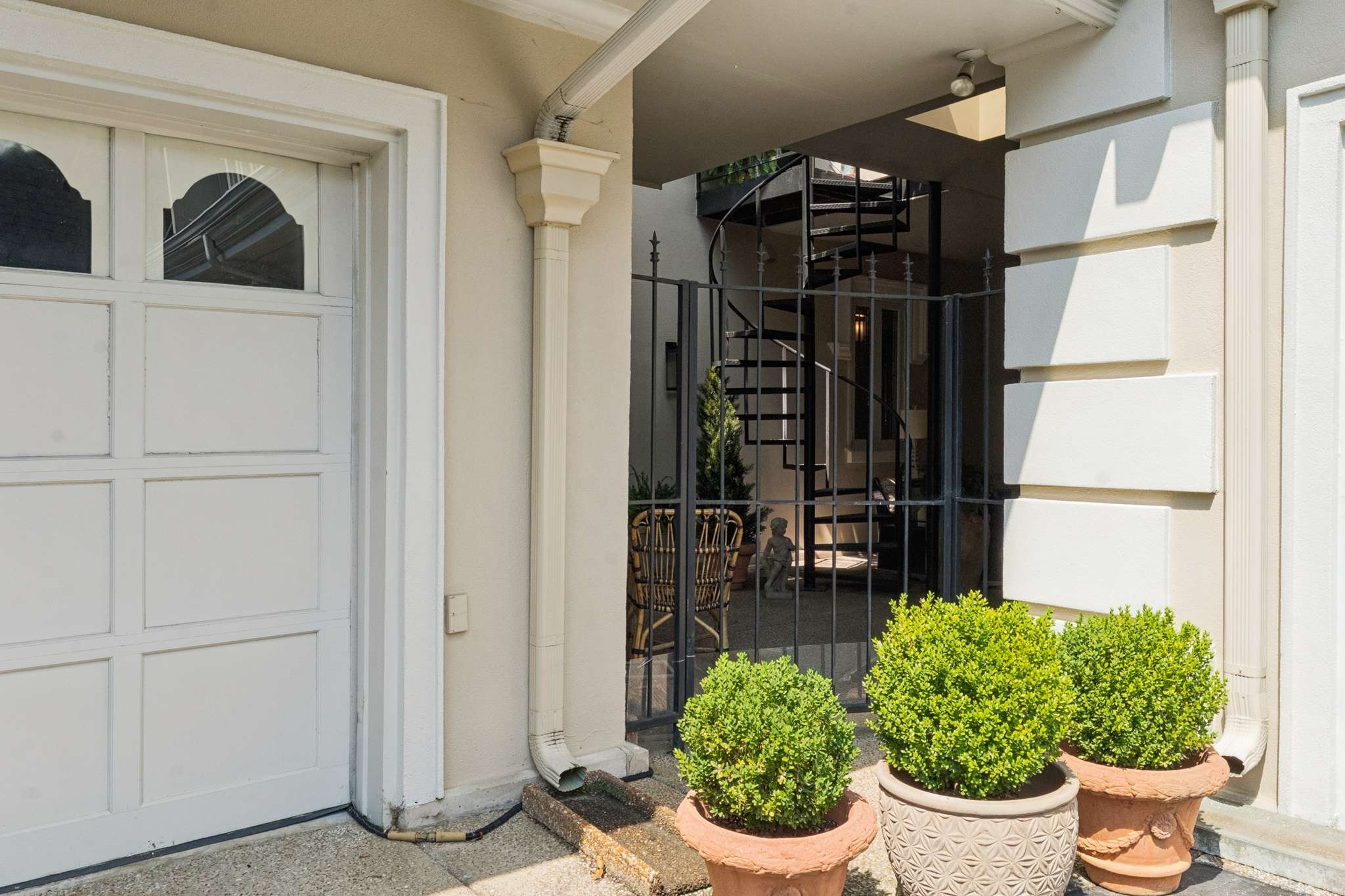 615 Belle Meade Blvd Unit: 100