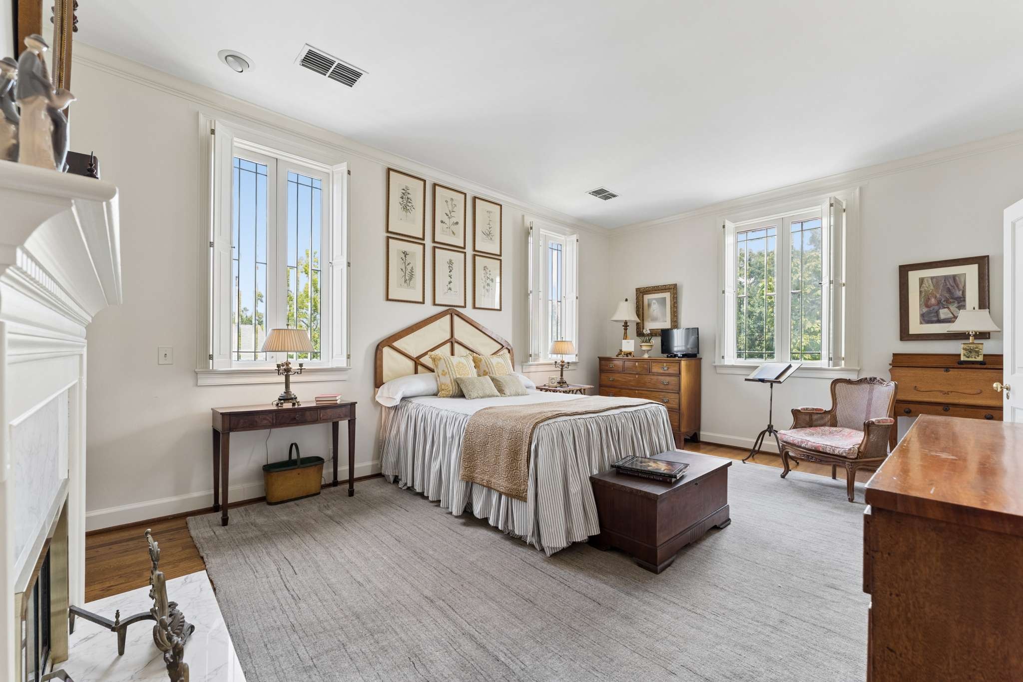 615 Belle Meade Blvd Unit: 100