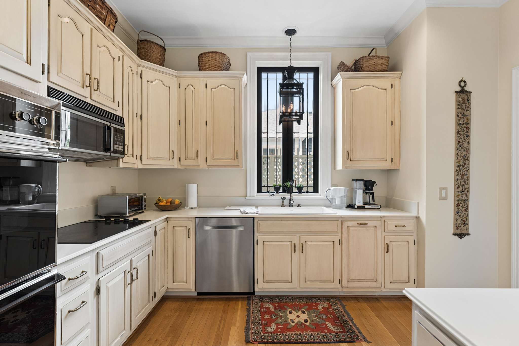 615 Belle Meade Blvd Unit: 100