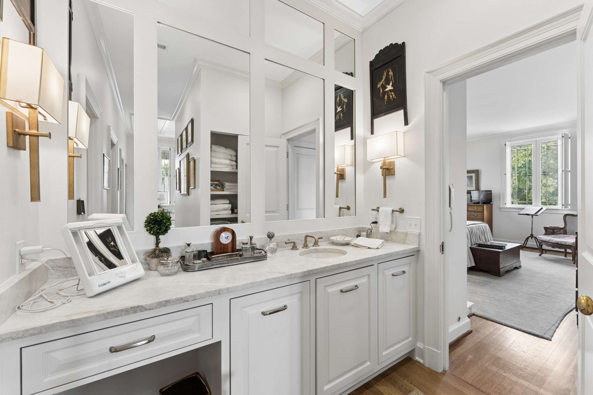 615 Belle Meade Blvd Unit: 100