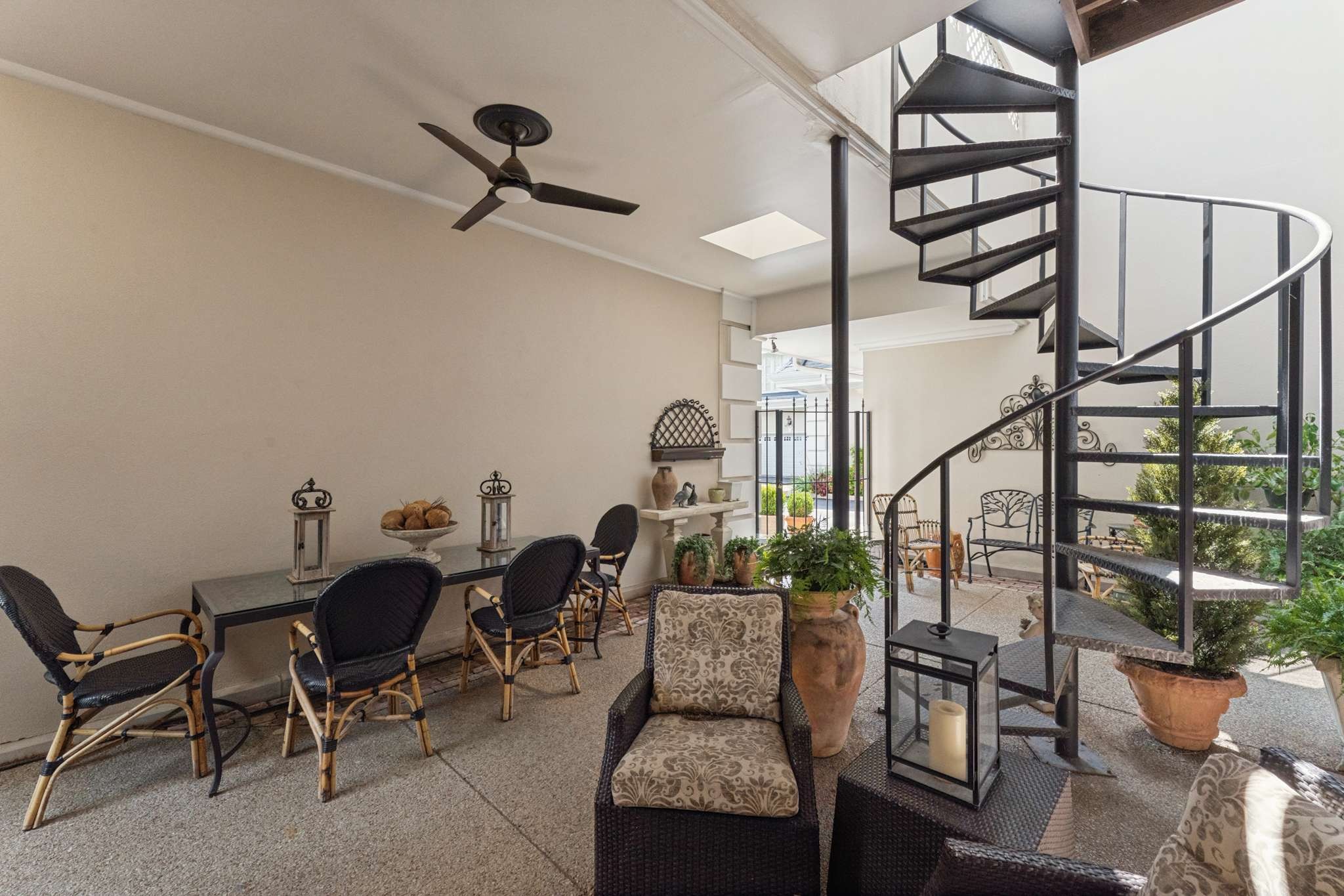 615 Belle Meade Blvd Unit: 100