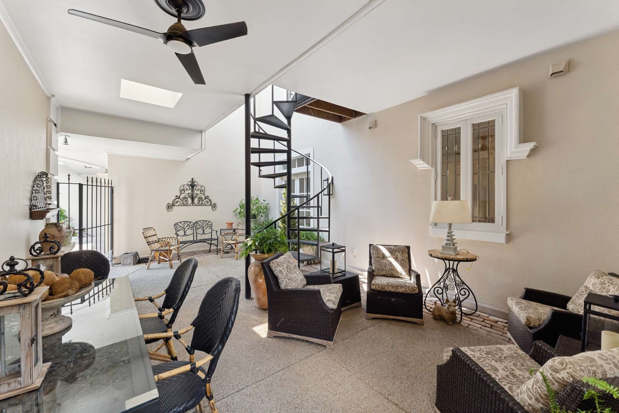 615 Belle Meade Blvd Unit: 100