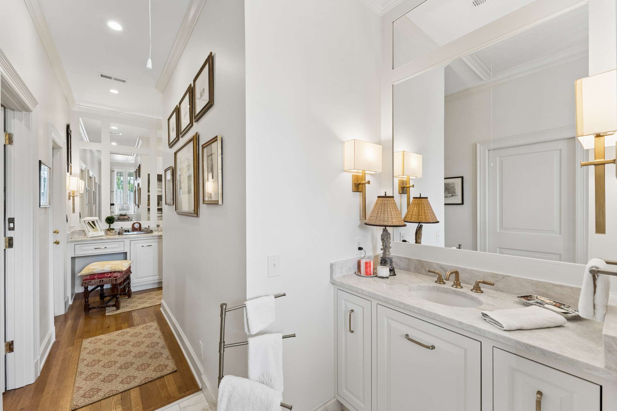 615 Belle Meade Blvd Unit: 100