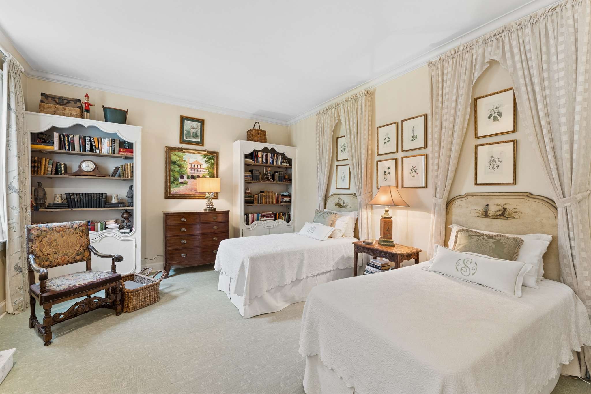 615 Belle Meade Blvd Unit: 100