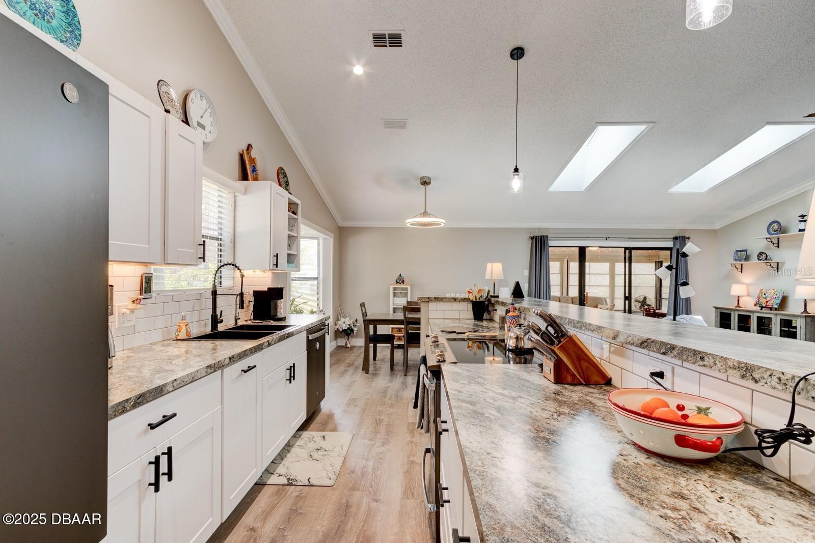 706 Sky Tree Court