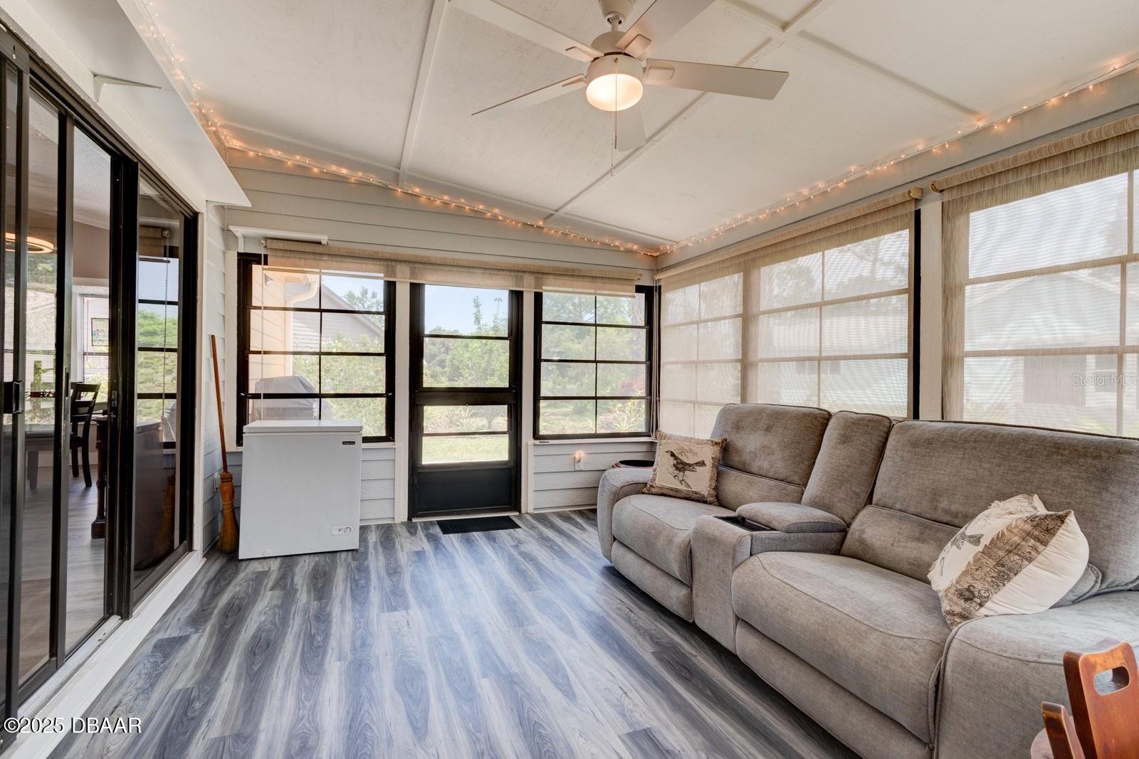 706 Sky Tree Court
