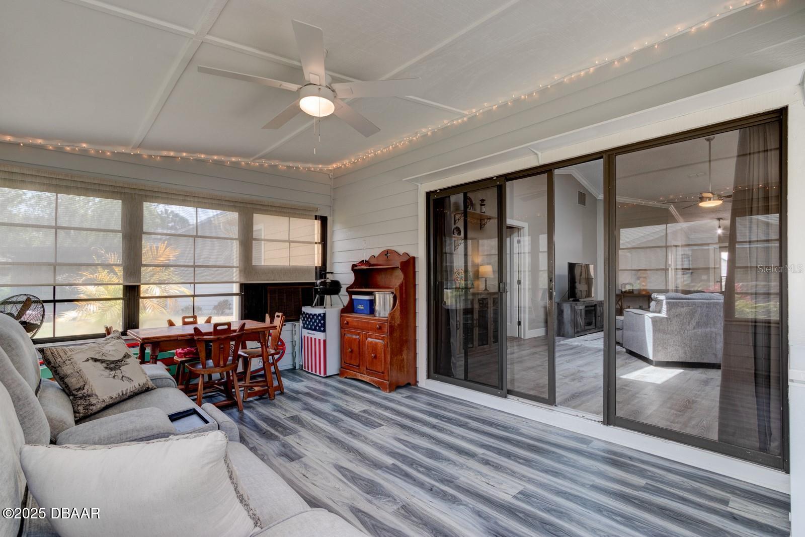 706 Sky Tree Court
