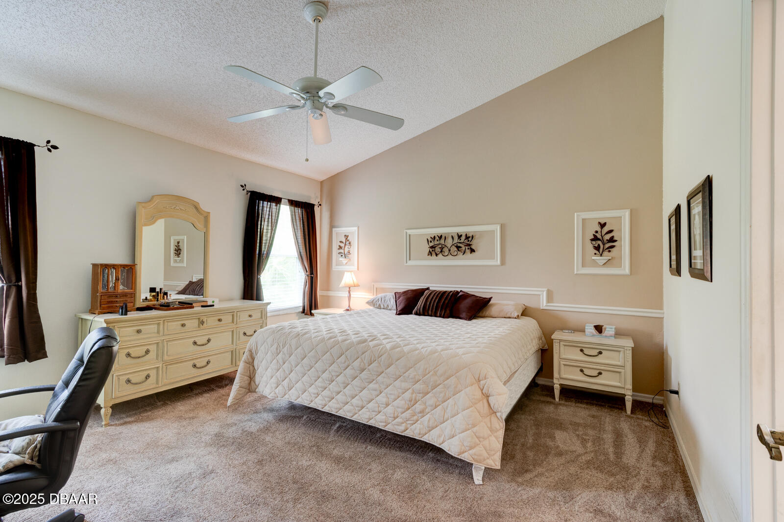 832 Pine Shores Circle