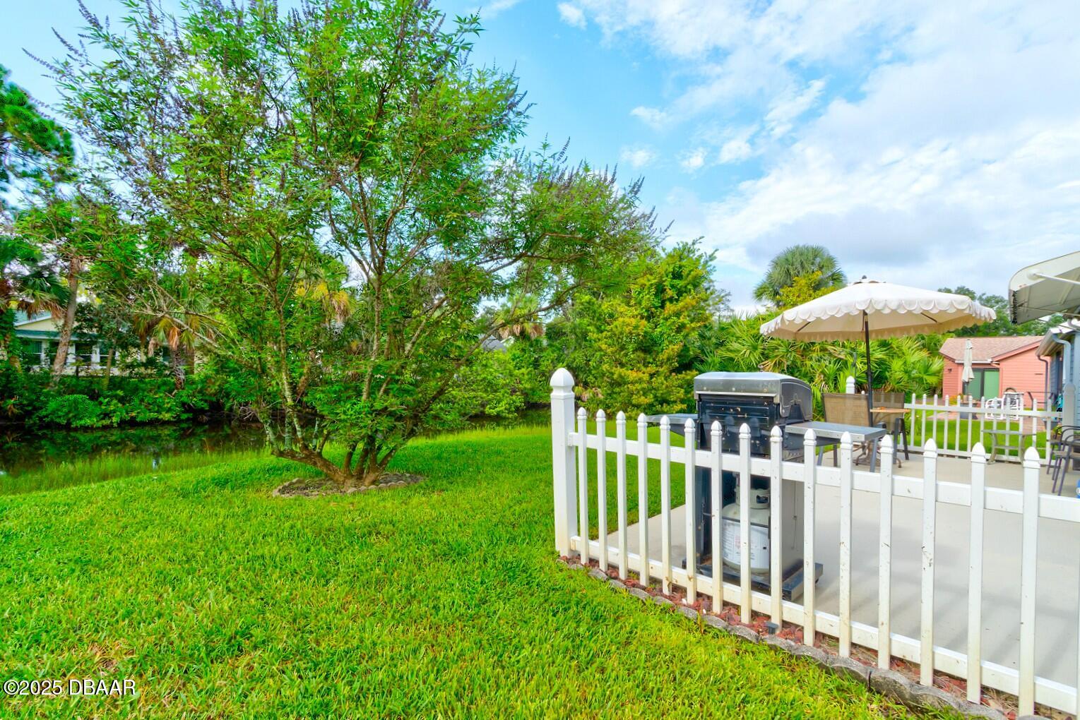 832 Pine Shores Circle