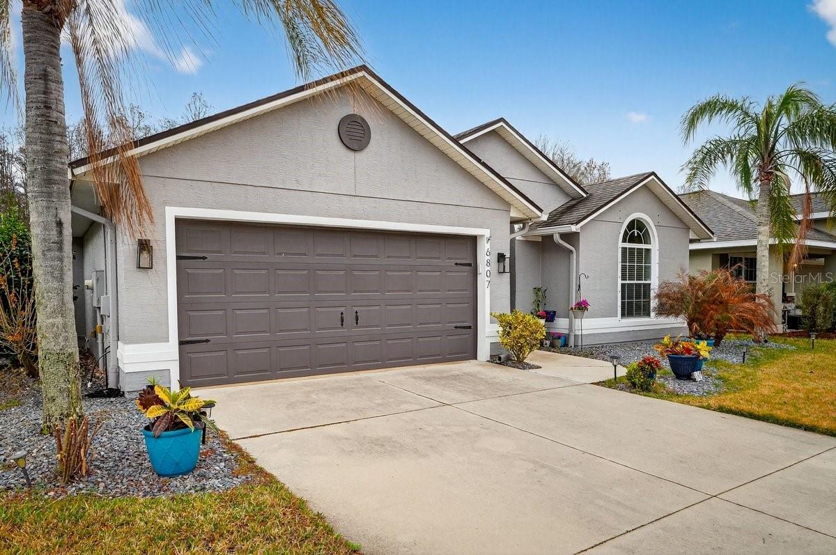 6807 VINTAGE LN
