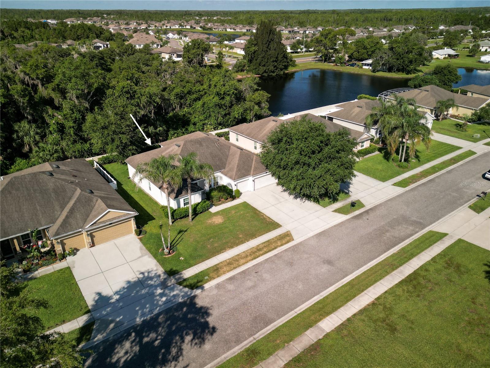 695 GRAPE IVY LN
