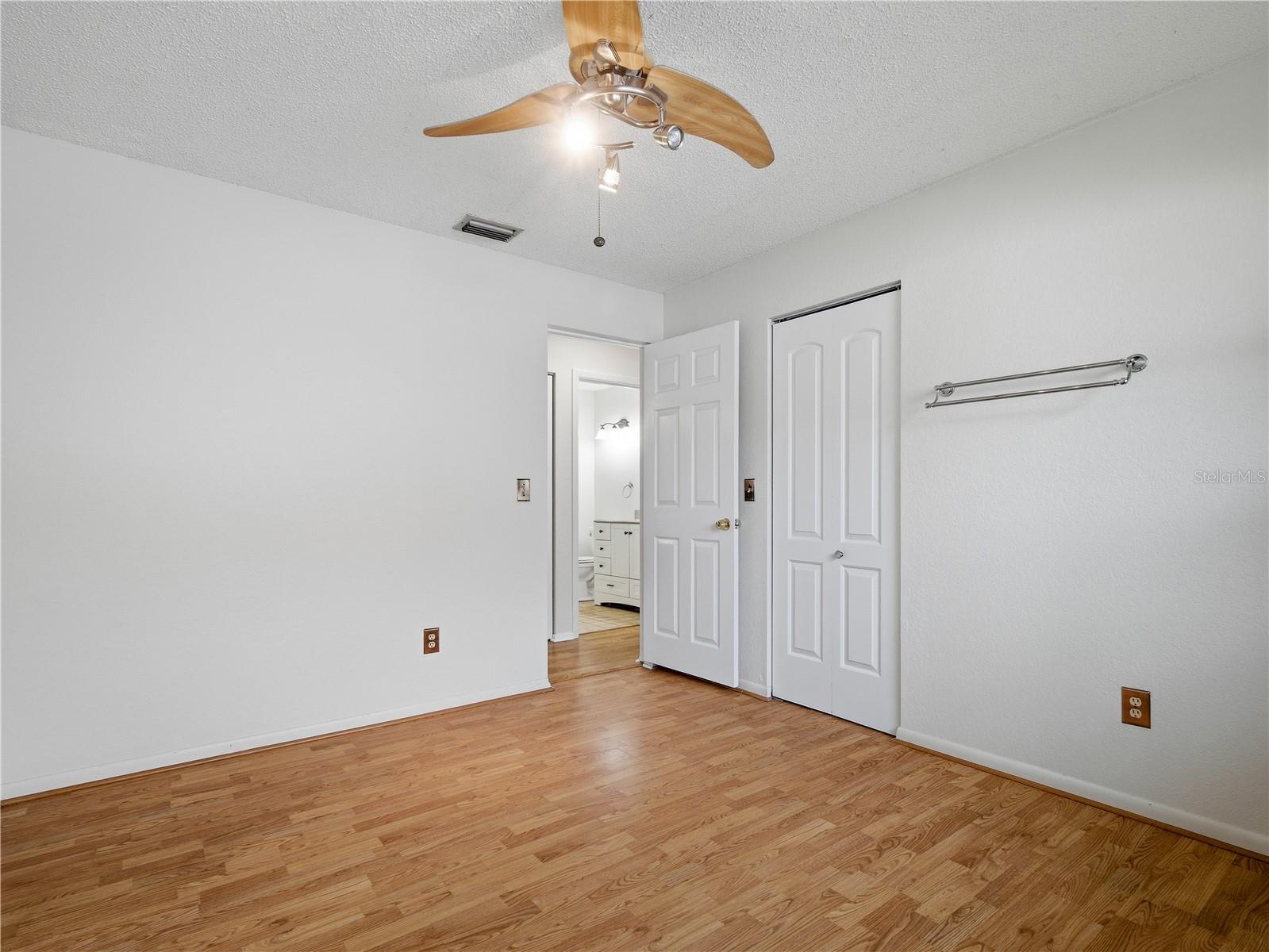 2812 TRAVELERS PALM DR