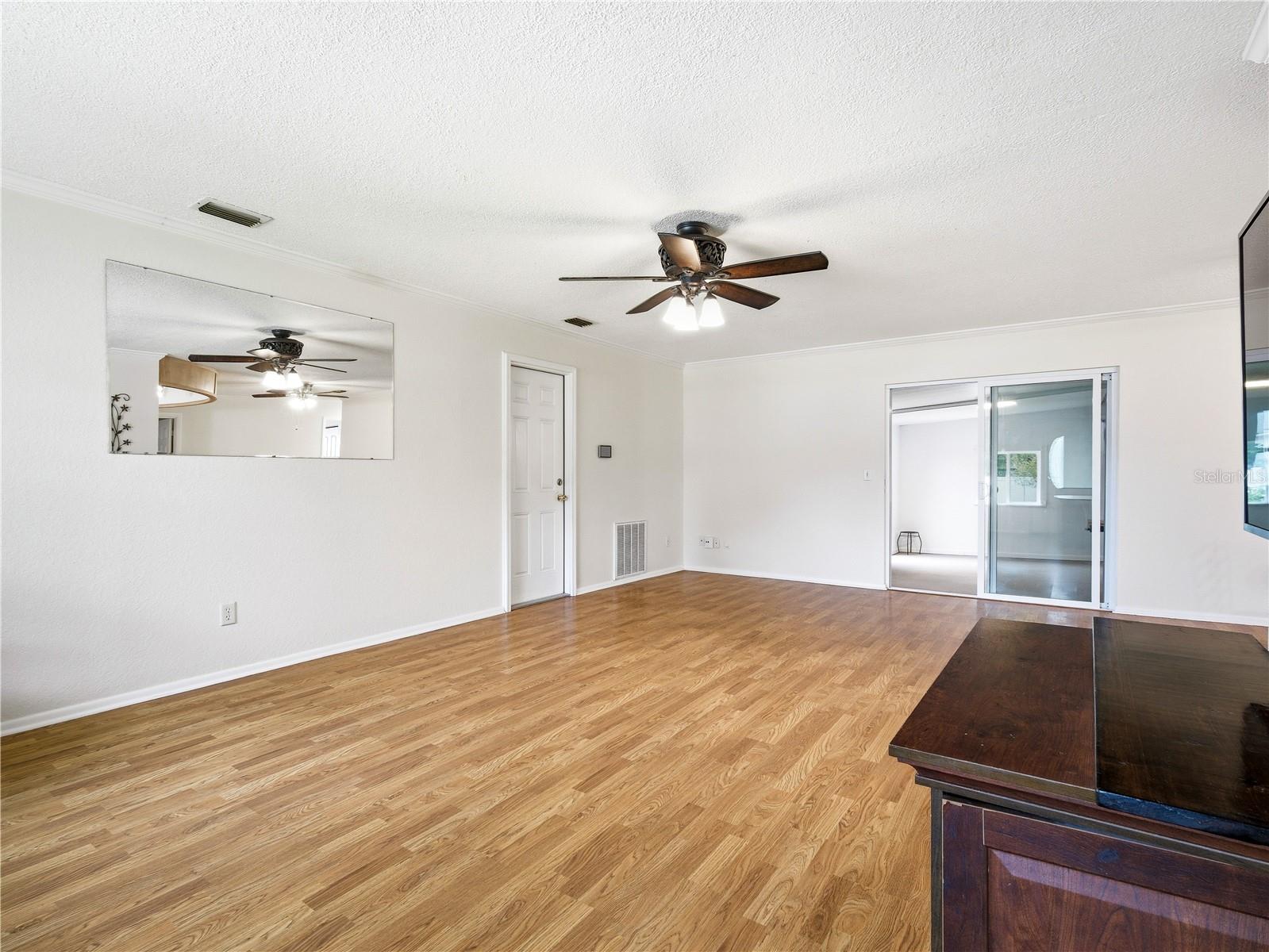 2812 TRAVELERS PALM DR
