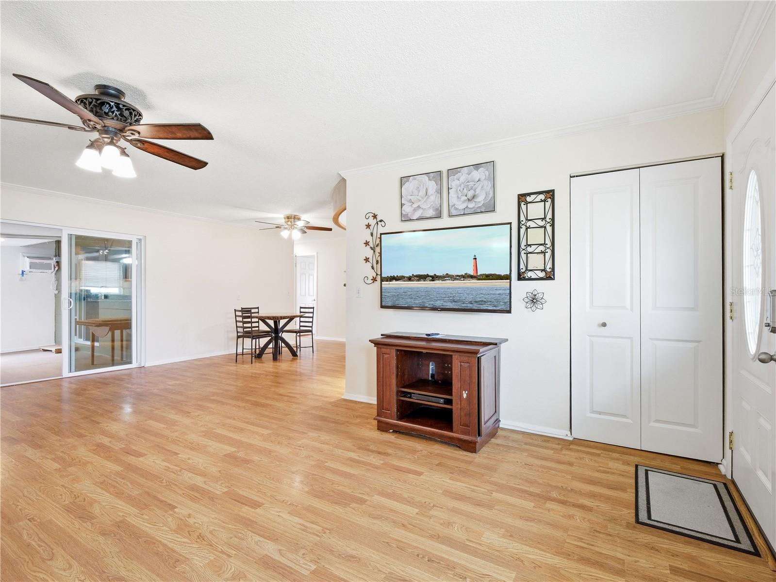 2812 TRAVELERS PALM DR