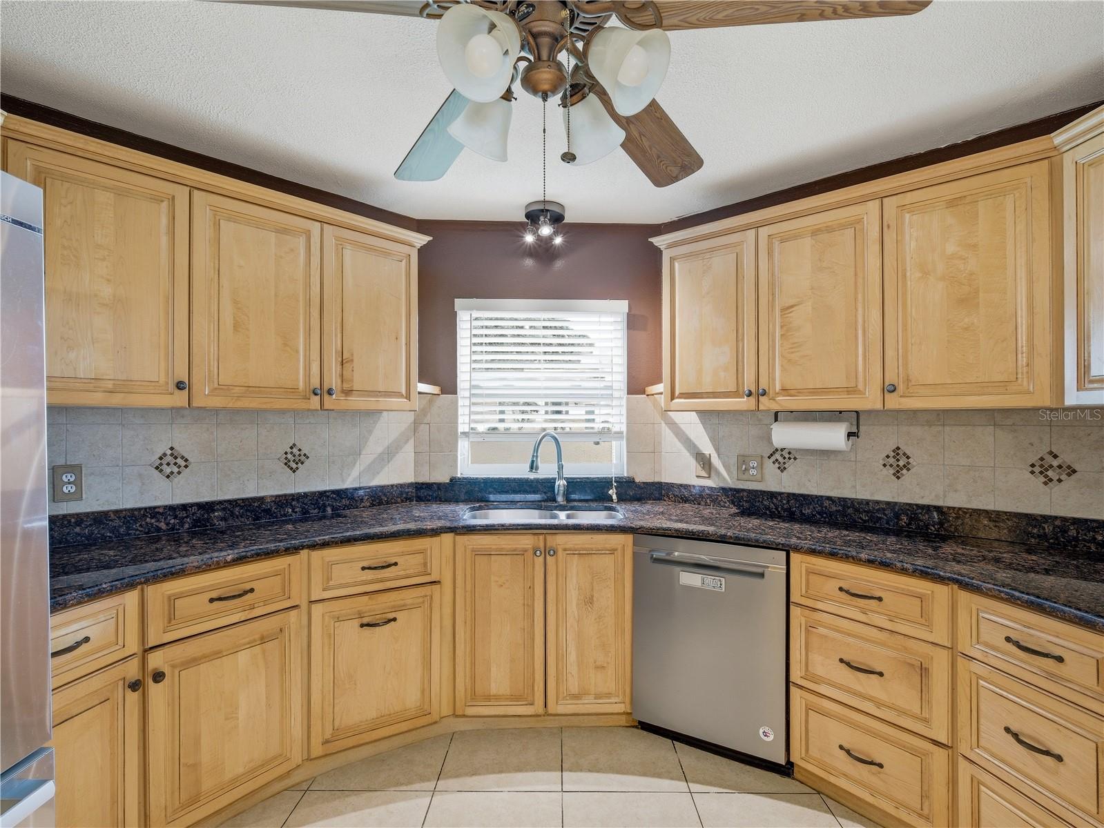 2812 TRAVELERS PALM DR